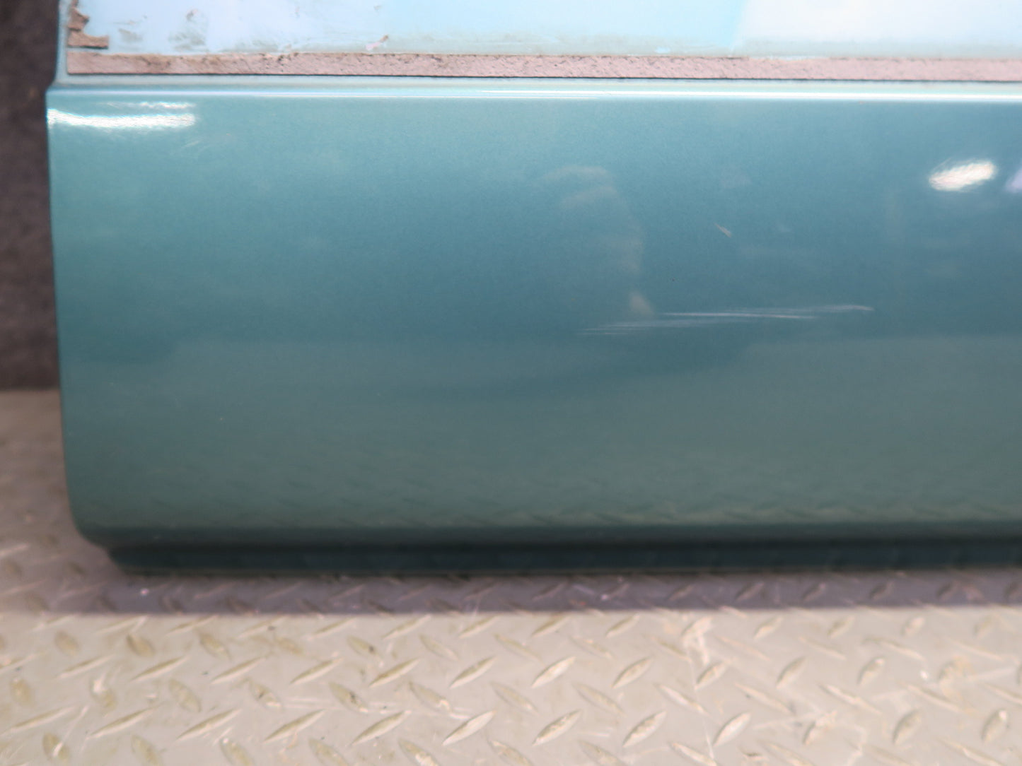 96-98 Nissan Stagea WGC34 Front Right Door Shell Panel Emerald Green OEM