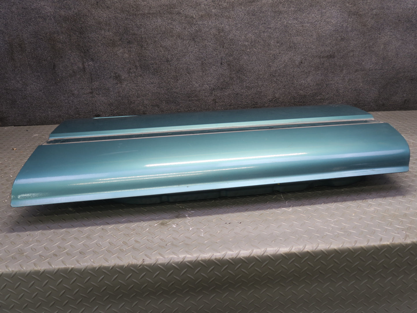 96-98 Nissan Stagea WGC34 Front Right Door Shell Panel Emerald Green OEM