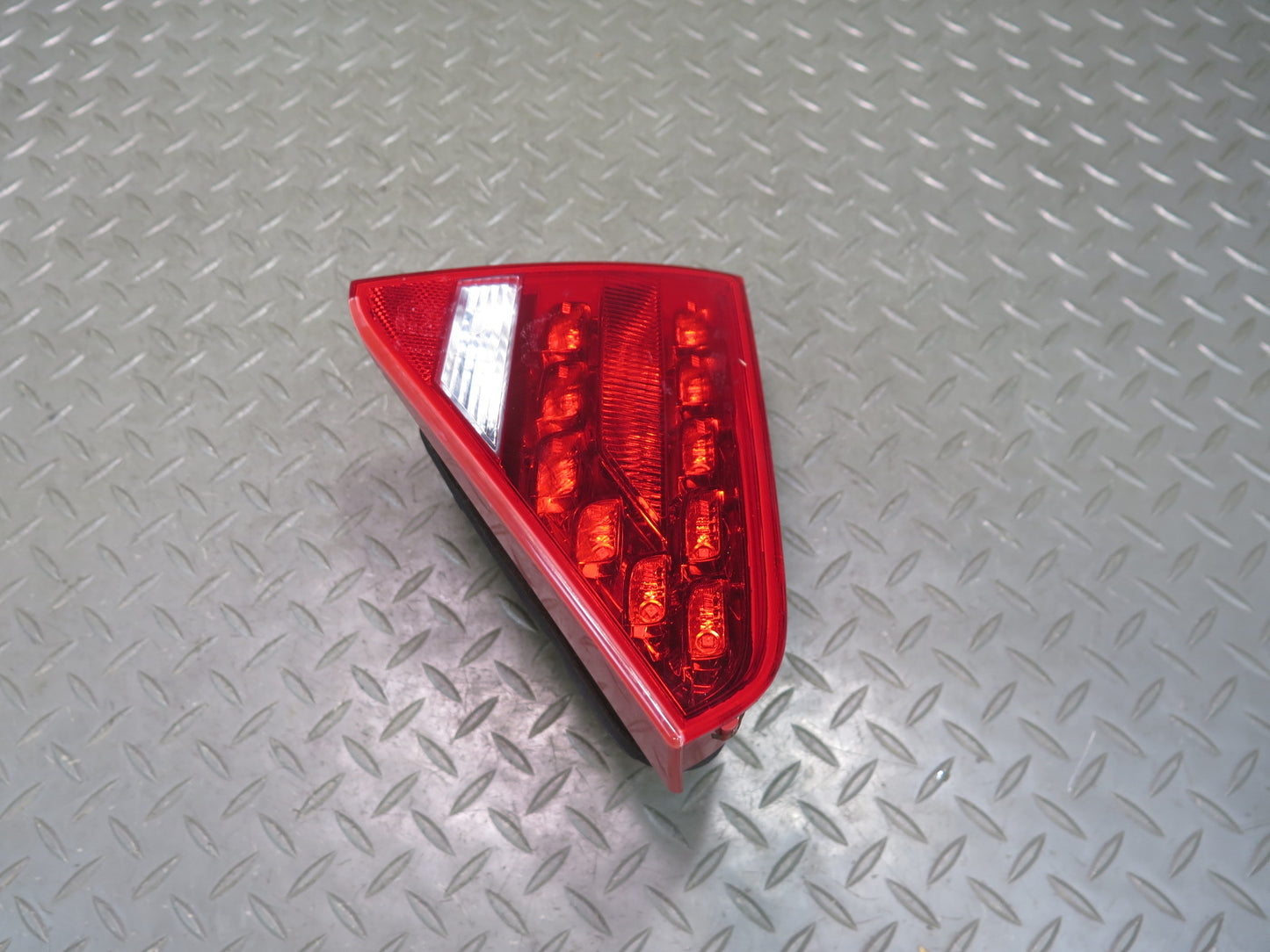 08-12 Audi B8 A5 S5 Coupe Rear Left Inner Tail Light Lamp 8T0945093B OEM