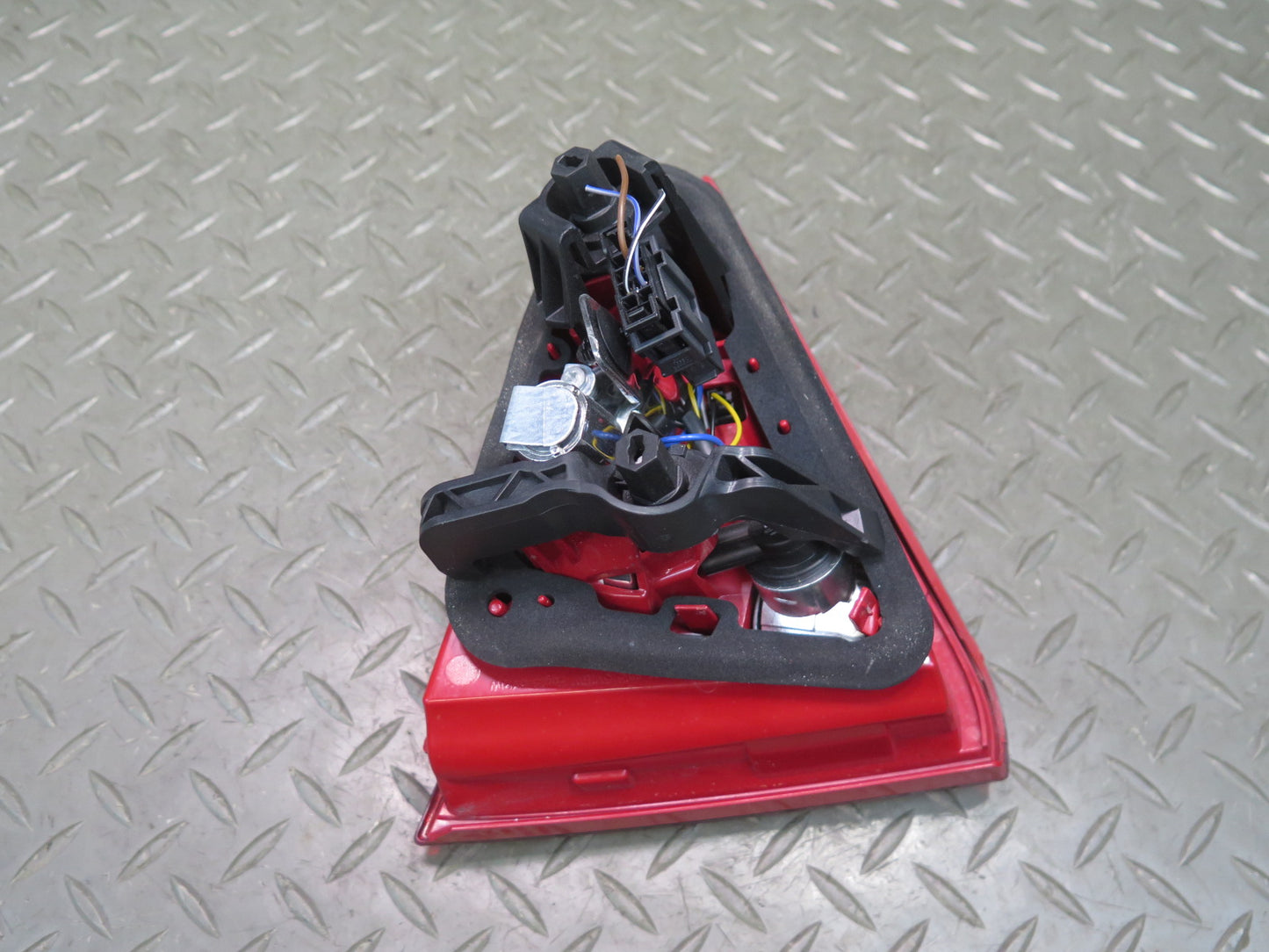 08-12 Audi B8 A5 S5 Coupe Rear Right Inner Tail Light Lamp 8T0945094B OEM