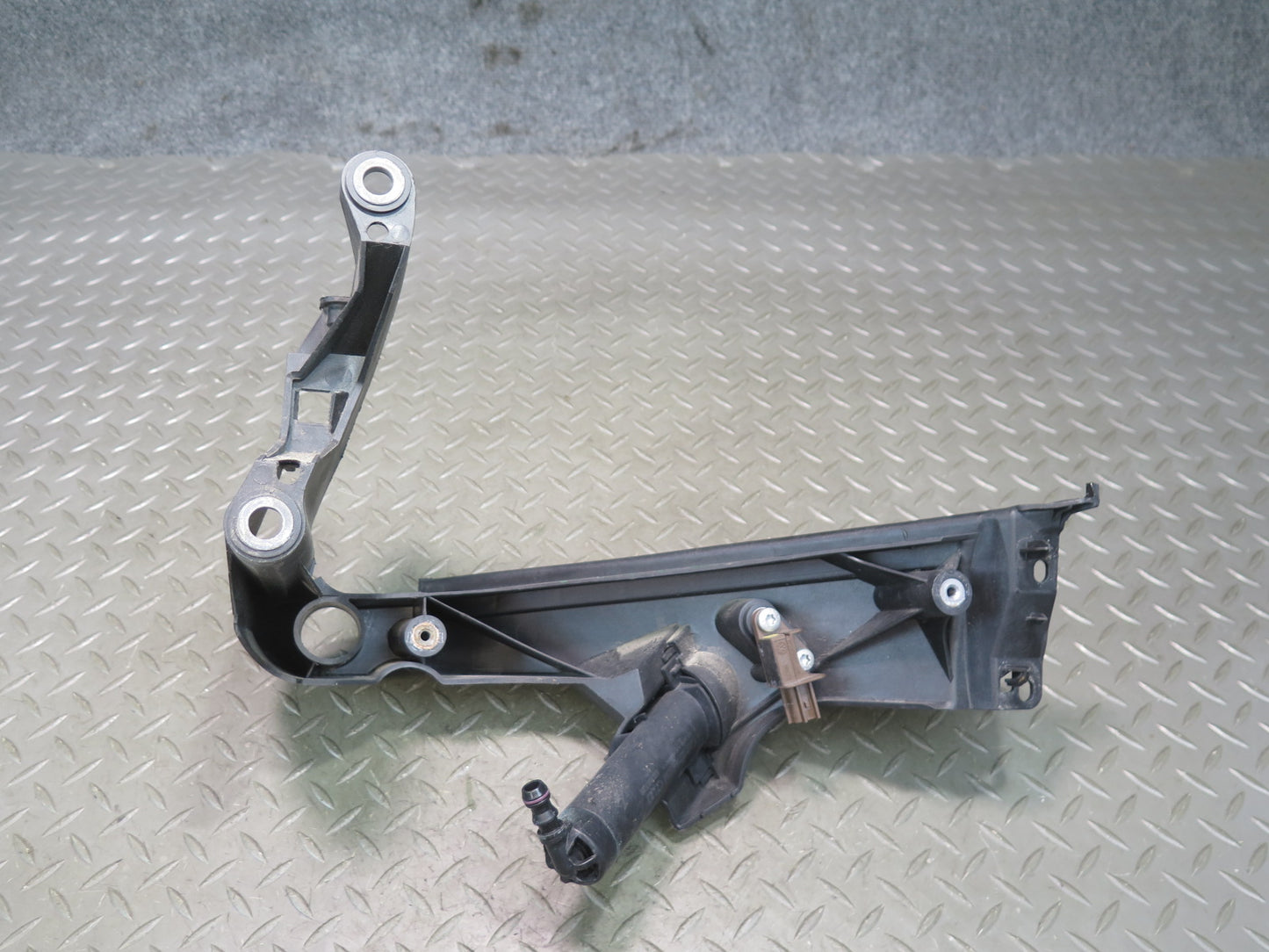 08-12 Audi 8T A5 S5 Front Headlight Mount Bracket Support Nozzle JET Set OEM