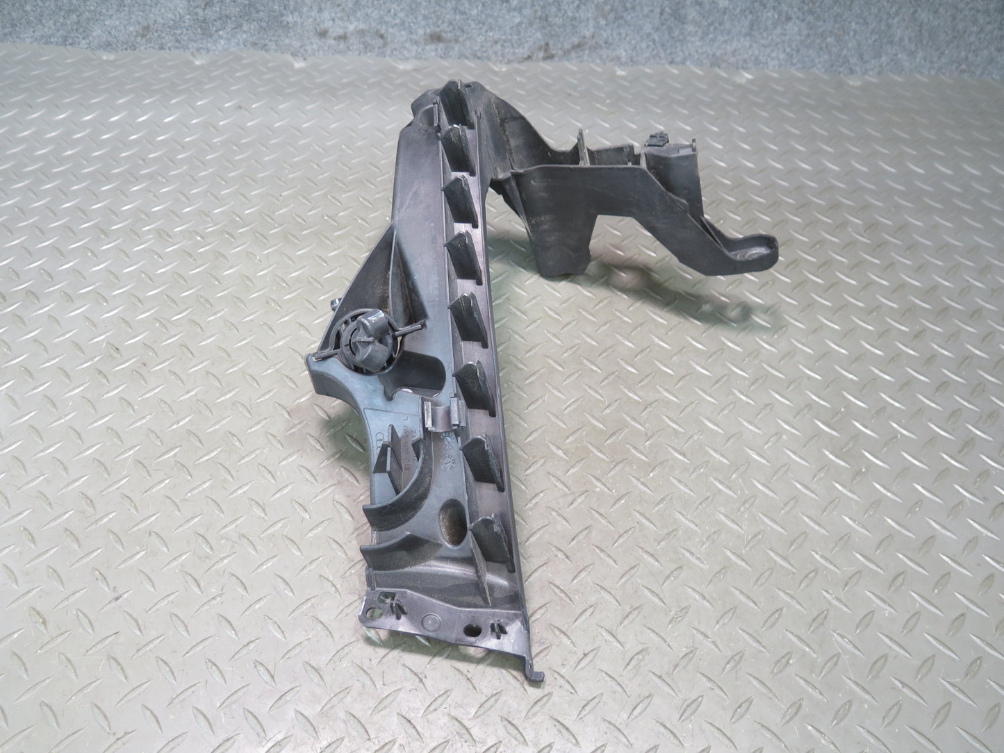08-12 Audi 8T A5 S5 Front Headlight Mount Bracket Support Nozzle JET Set OEM