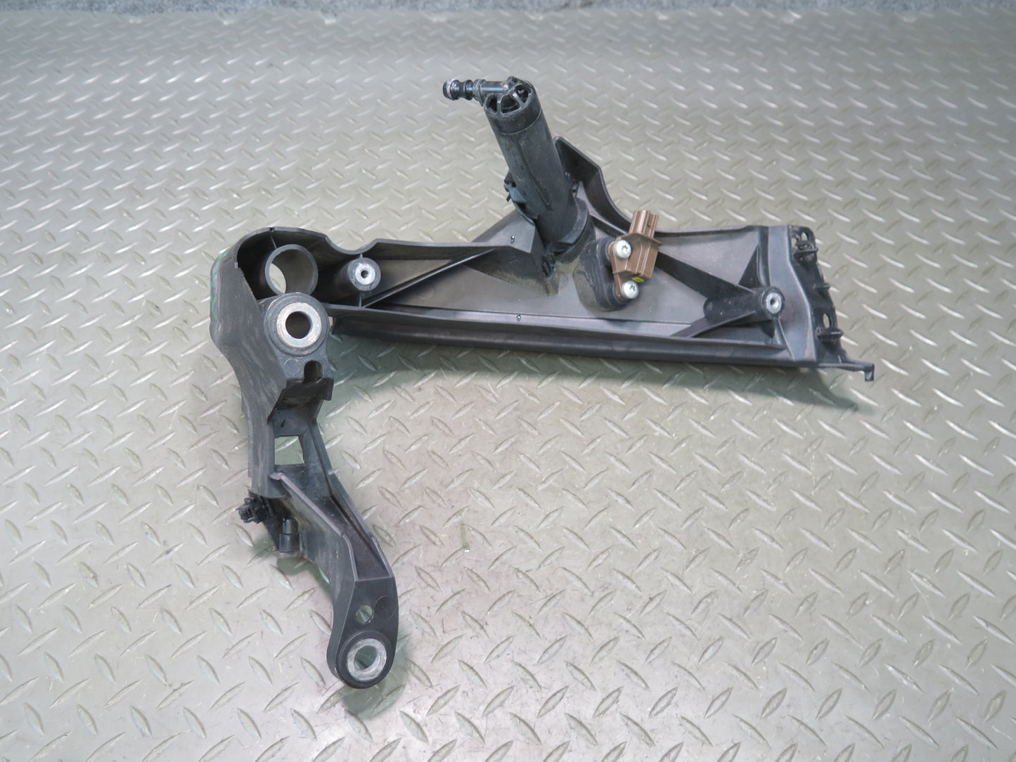 08-12 Audi 8T A5 S5 Front Headlight Mount Bracket Support Nozzle JET Set OEM