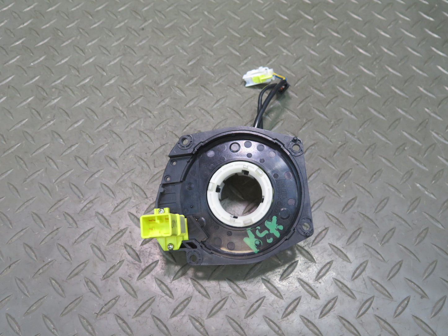 96-98 NISSAN STAGEA WGC34 STEERING COLUMN CLOCK SPRING OEM