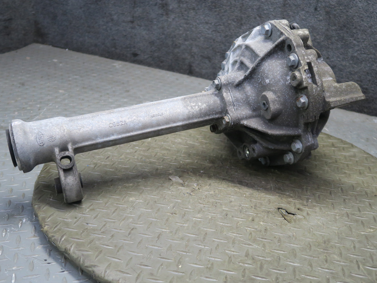 14-16 Range Rover Sport L494 3.0 Front Differential Carrier 3.73 Ratio 45k Miles