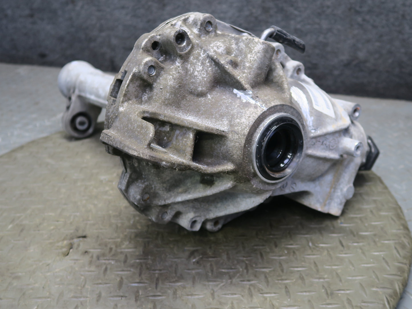14-16 Range Rover Sport L494 3.0 Front Differential Carrier 3.73 Ratio 45k Miles