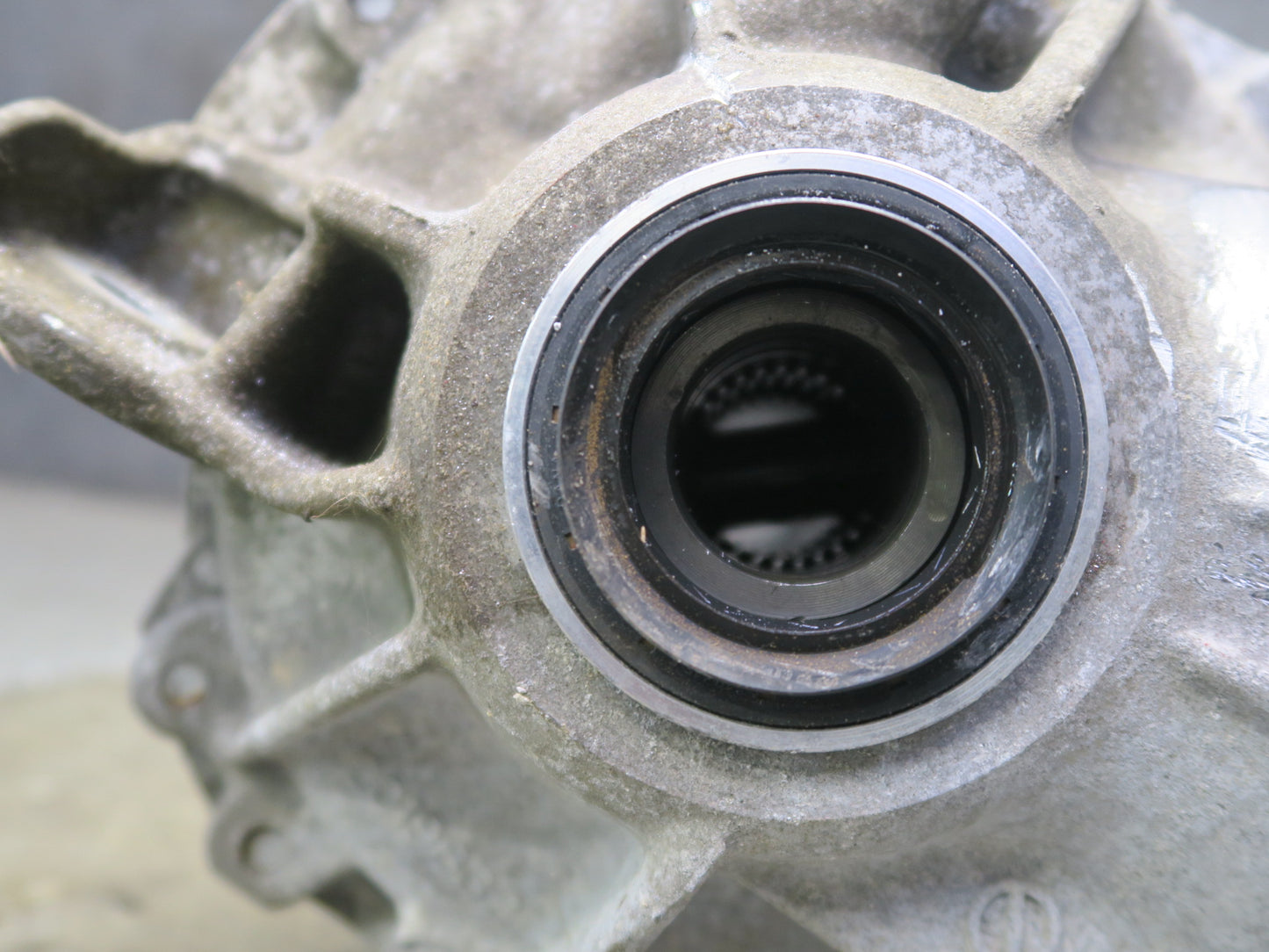 14-16 Range Rover Sport L494 3.0 Front Differential Carrier 3.73 Ratio 45k Miles