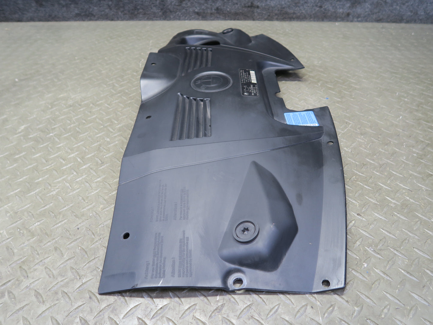 03-08 BMW E85 Z4 Engine Front Upper Radiator Trim Cover Panel 7162123 OEM