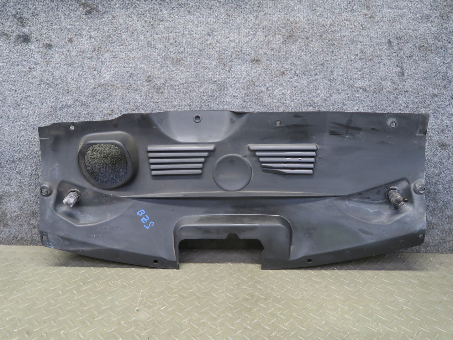 03-08 BMW E85 Z4 Engine Front Upper Radiator Trim Cover Panel 7162123 OEM