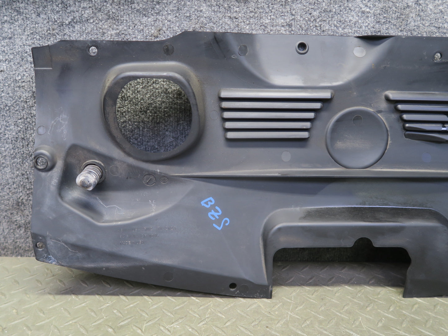 03-08 BMW E85 Z4 Engine Front Upper Radiator Trim Cover Panel 7162123 OEM
