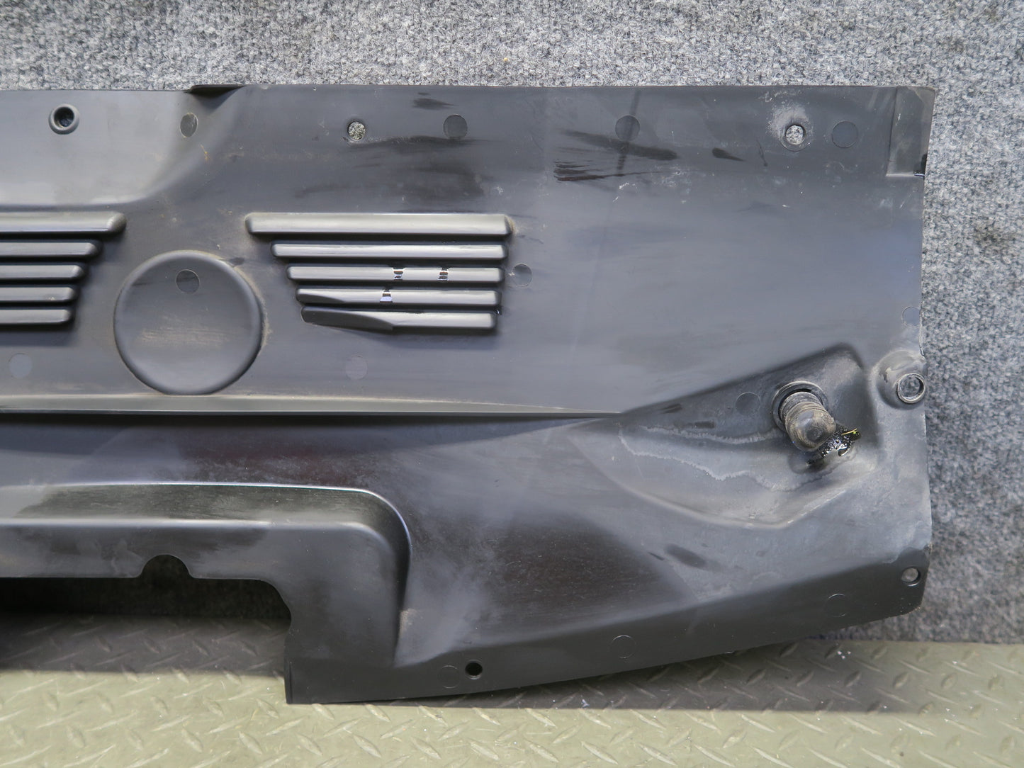 03-08 BMW E85 Z4 Engine Front Upper Radiator Trim Cover Panel 7162123 OEM