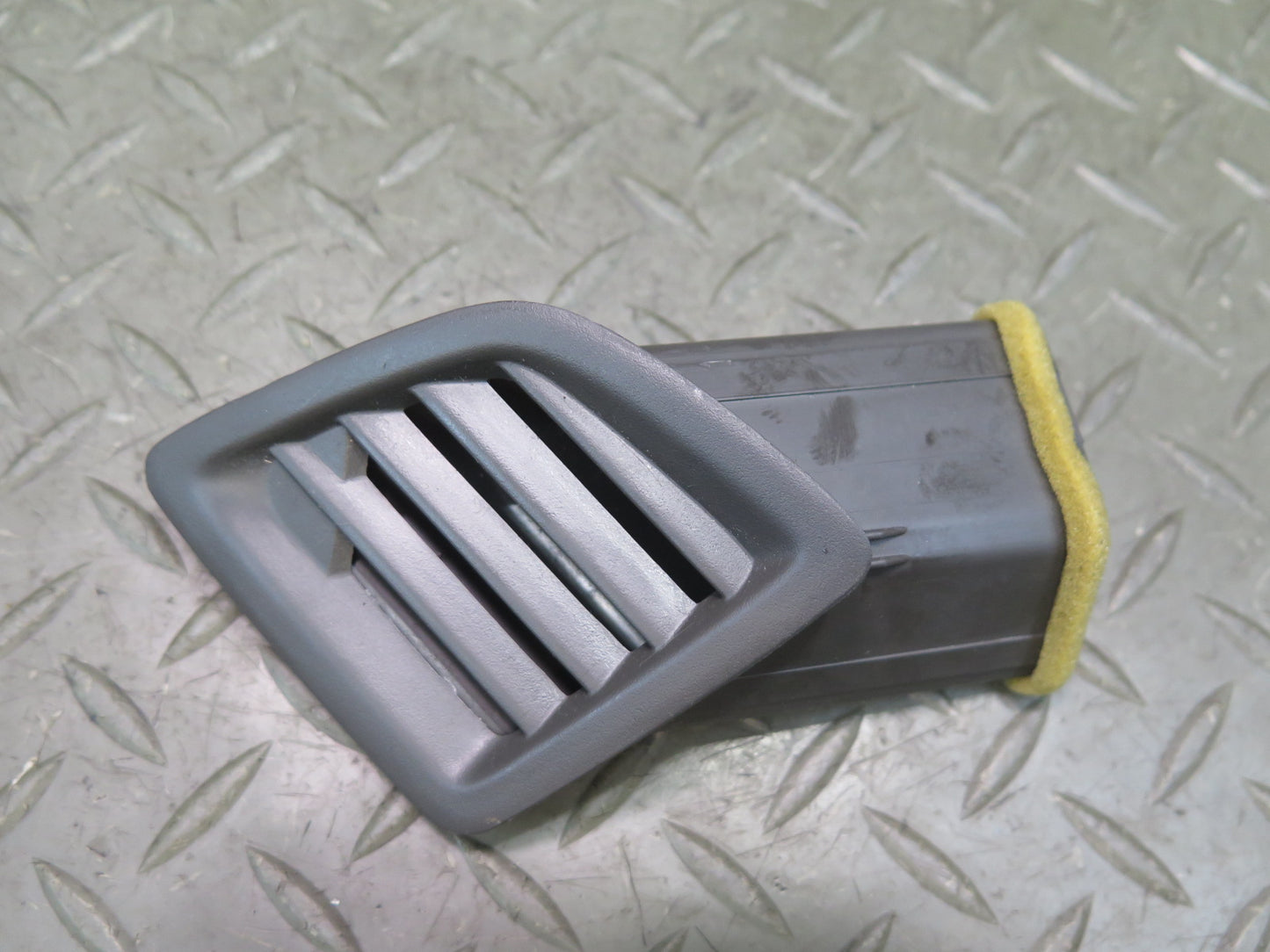 96-98 Nissan Stagea WGC34 Dash Front Left A/C Air Vent Grille OEM
