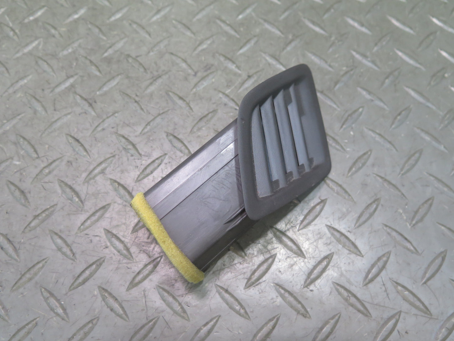96-98 Nissan Stagea WGC34 Dash Front Right A/C Air Vent Grille OEM