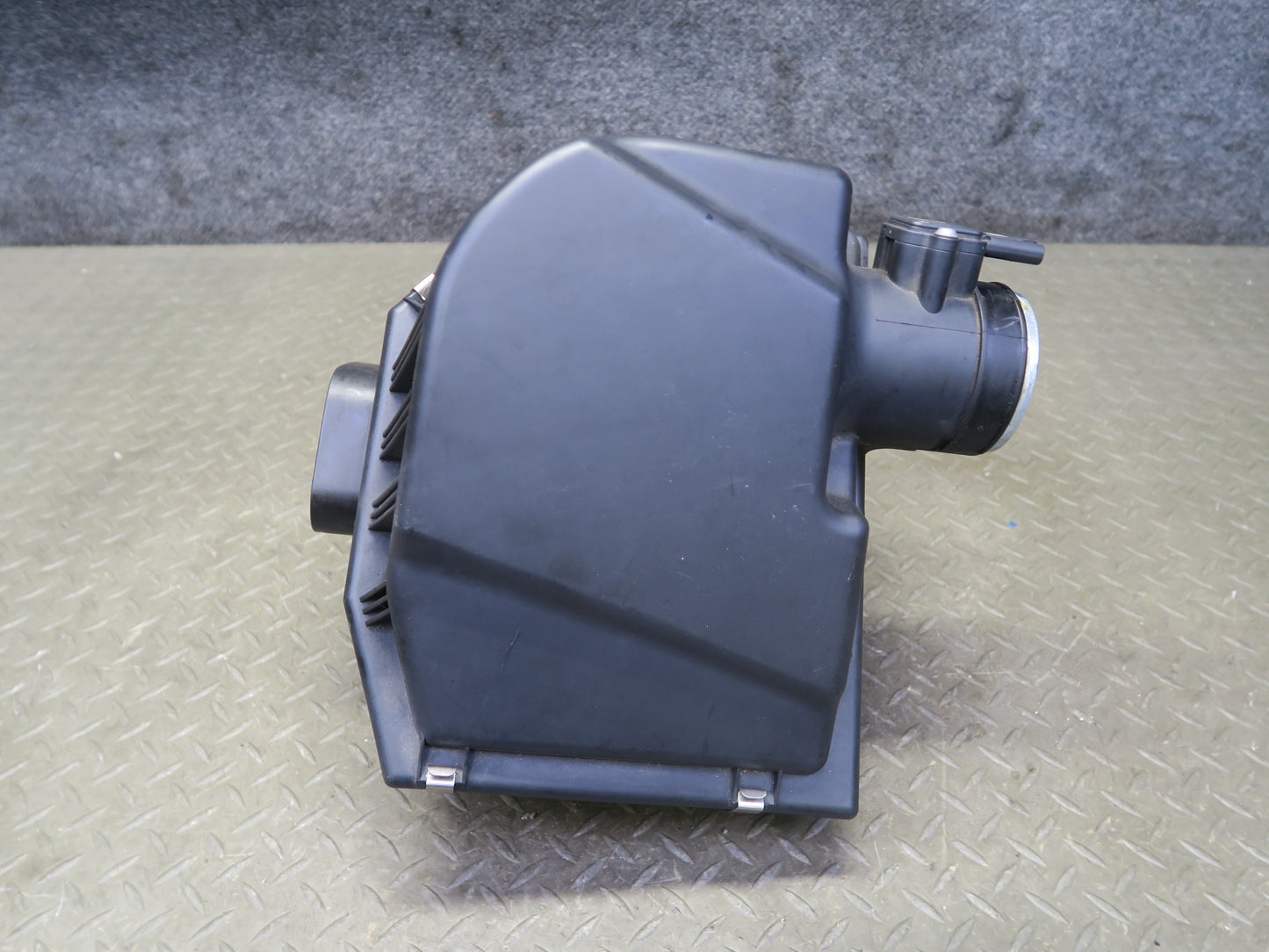 06-08 BMW E85 Z4 3.0L Air Intake Cleaner Filter Box w MAF Sensor 105K Miles OEM