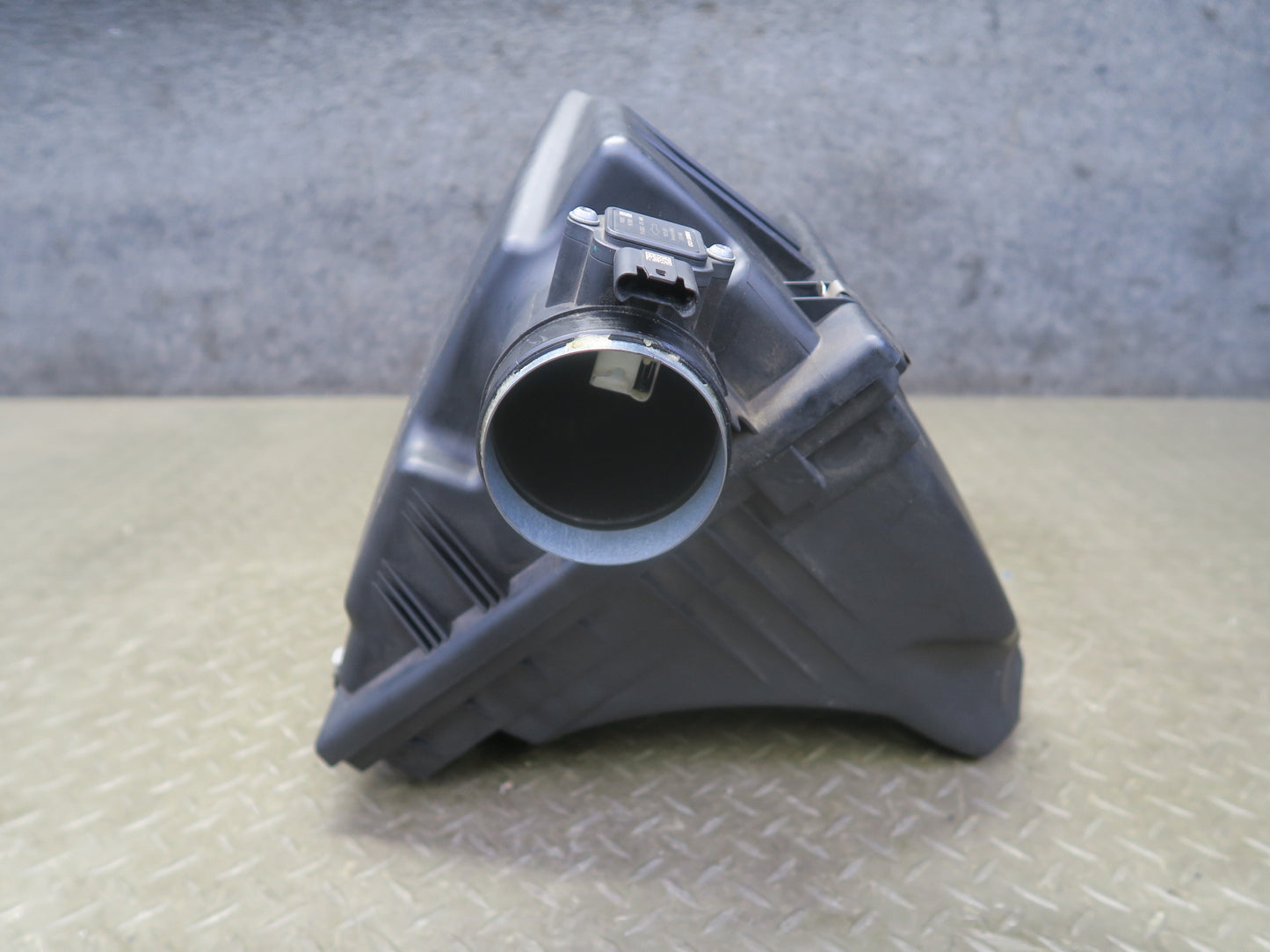 06-08 BMW E85 Z4 3.0L Air Intake Cleaner Filter Box w MAF Sensor 105K Miles OEM