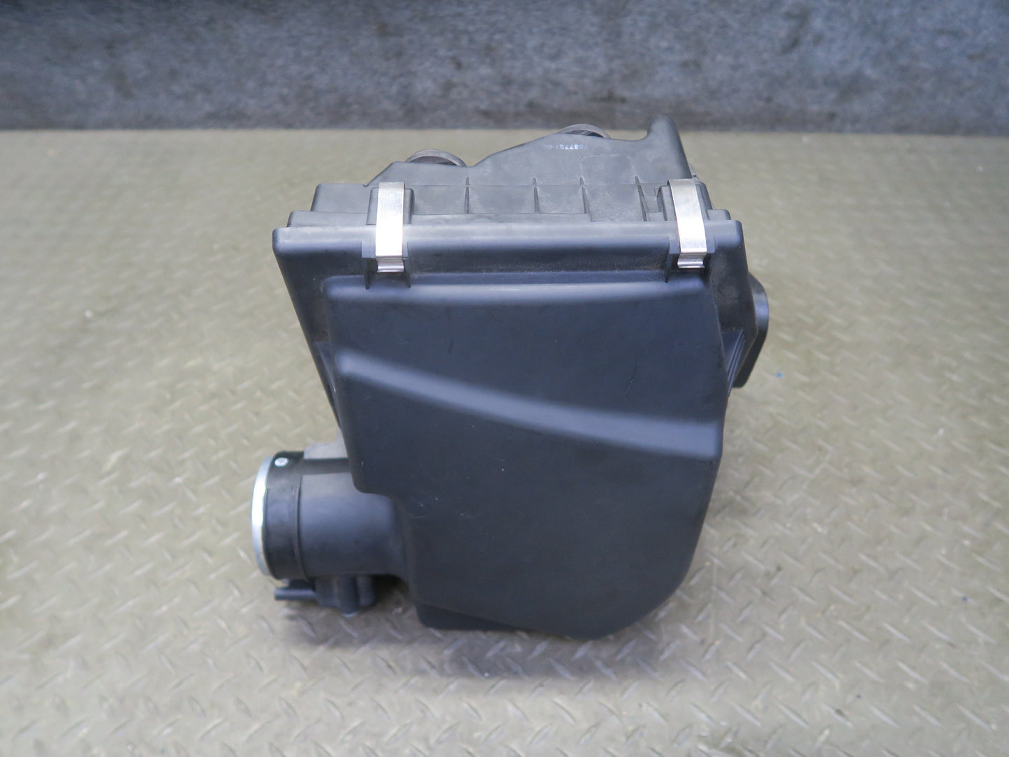 06-08 BMW E85 Z4 3.0L Air Intake Cleaner Filter Box w MAF Sensor 105K Miles OEM