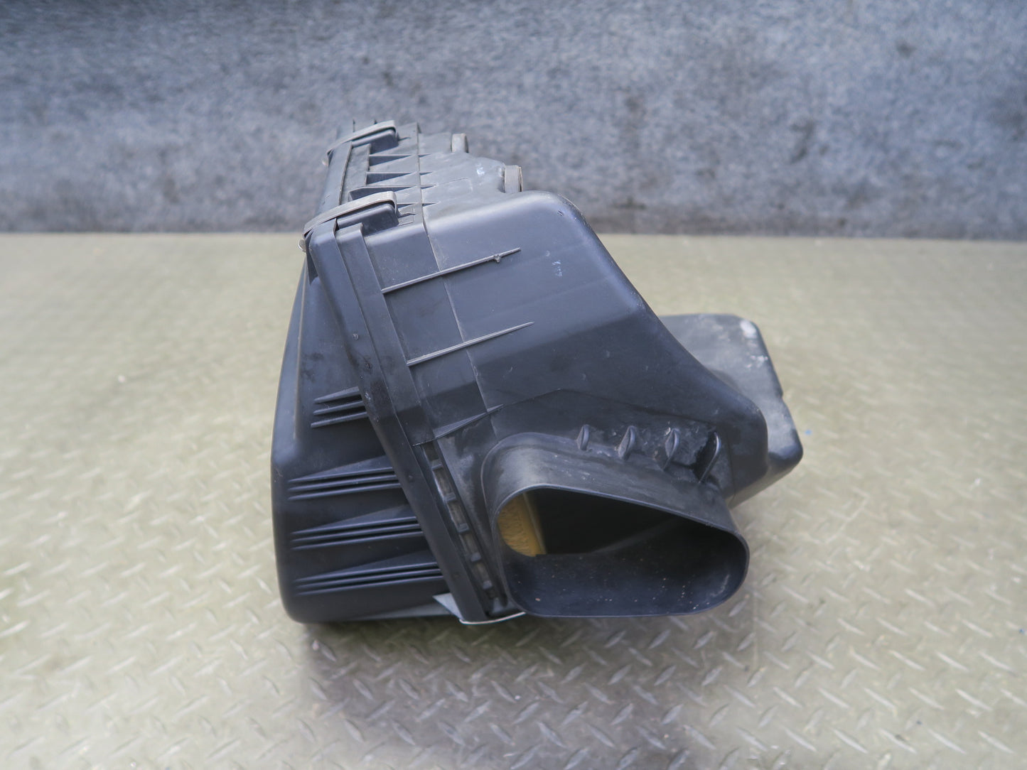 06-08 BMW E85 Z4 3.0L Air Intake Cleaner Filter Box w MAF Sensor 105K Miles OEM