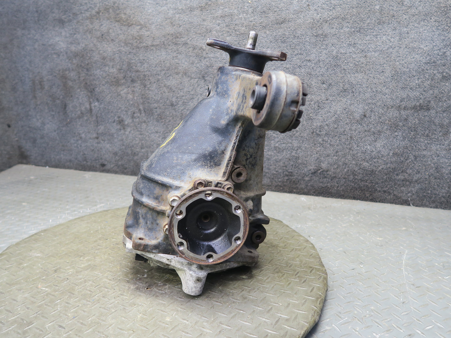 98-00 Lexus UCF20L LS400 A/T Rear Differential Carrier 3.266 Ratio OEM