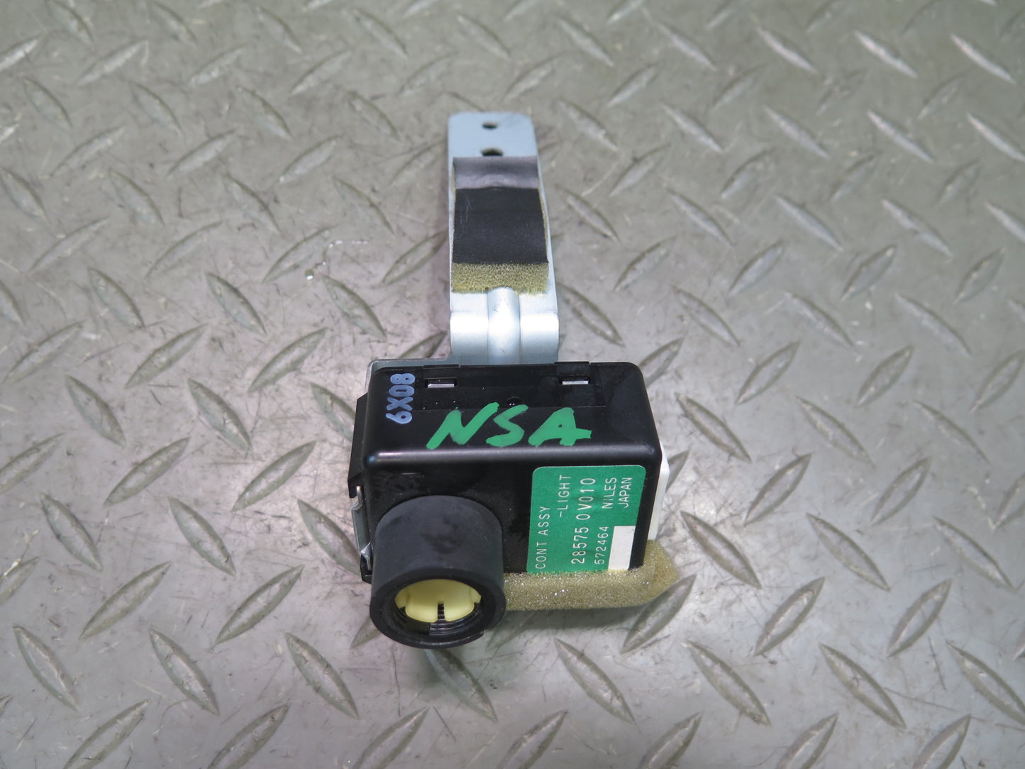 96-98 Nissan Stagea WGC34 Light Control Module 28575-0V010 OEM