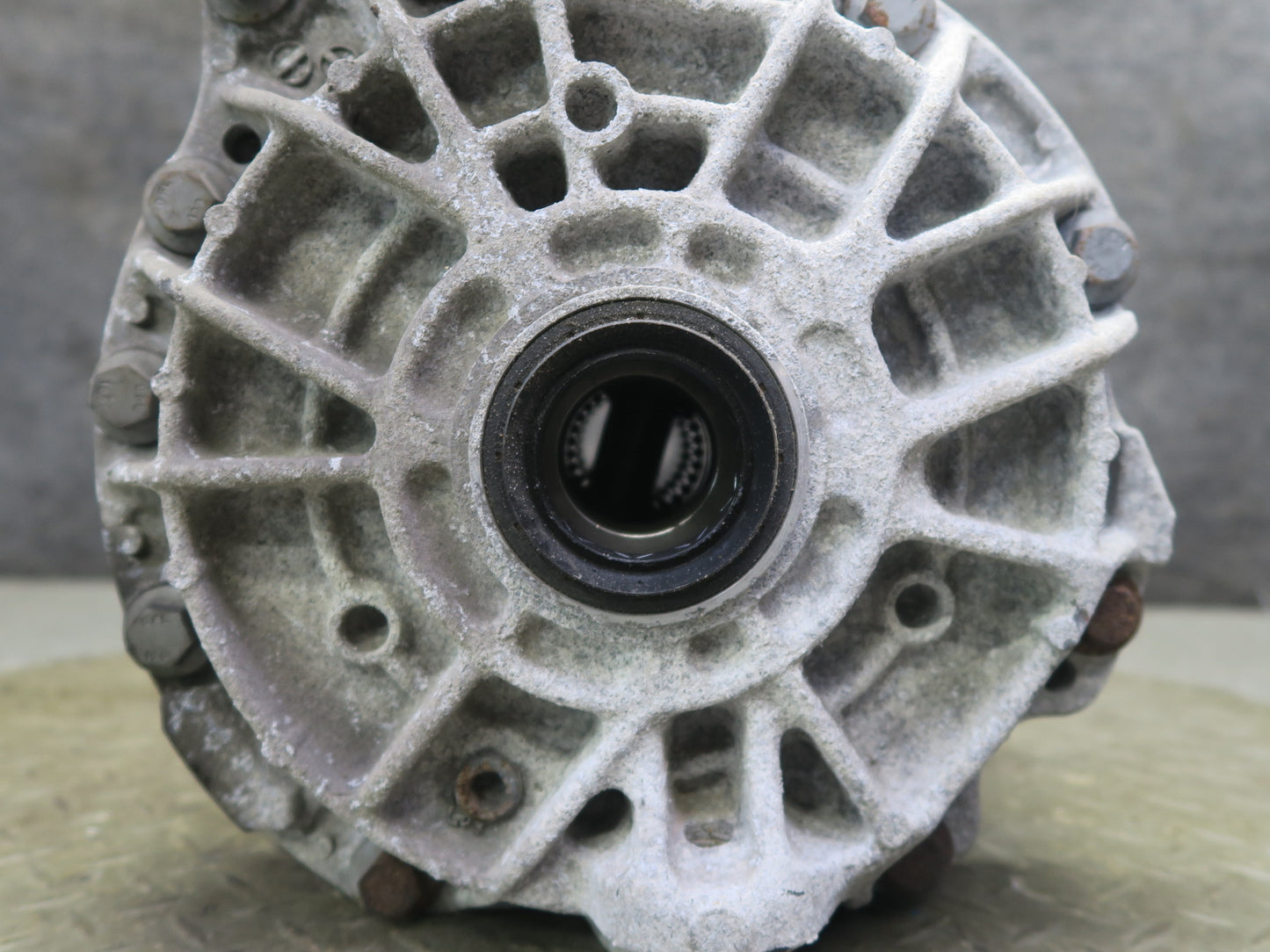 14-16 Range Rover Sport L494 3.0L Rear Differential Carrier 3.73 Ratio 45k Miles