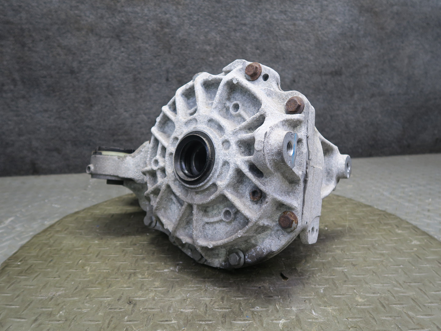 14-16 Range Rover Sport L494 3.0L Rear Differential Carrier 3.73 Ratio 45k Miles