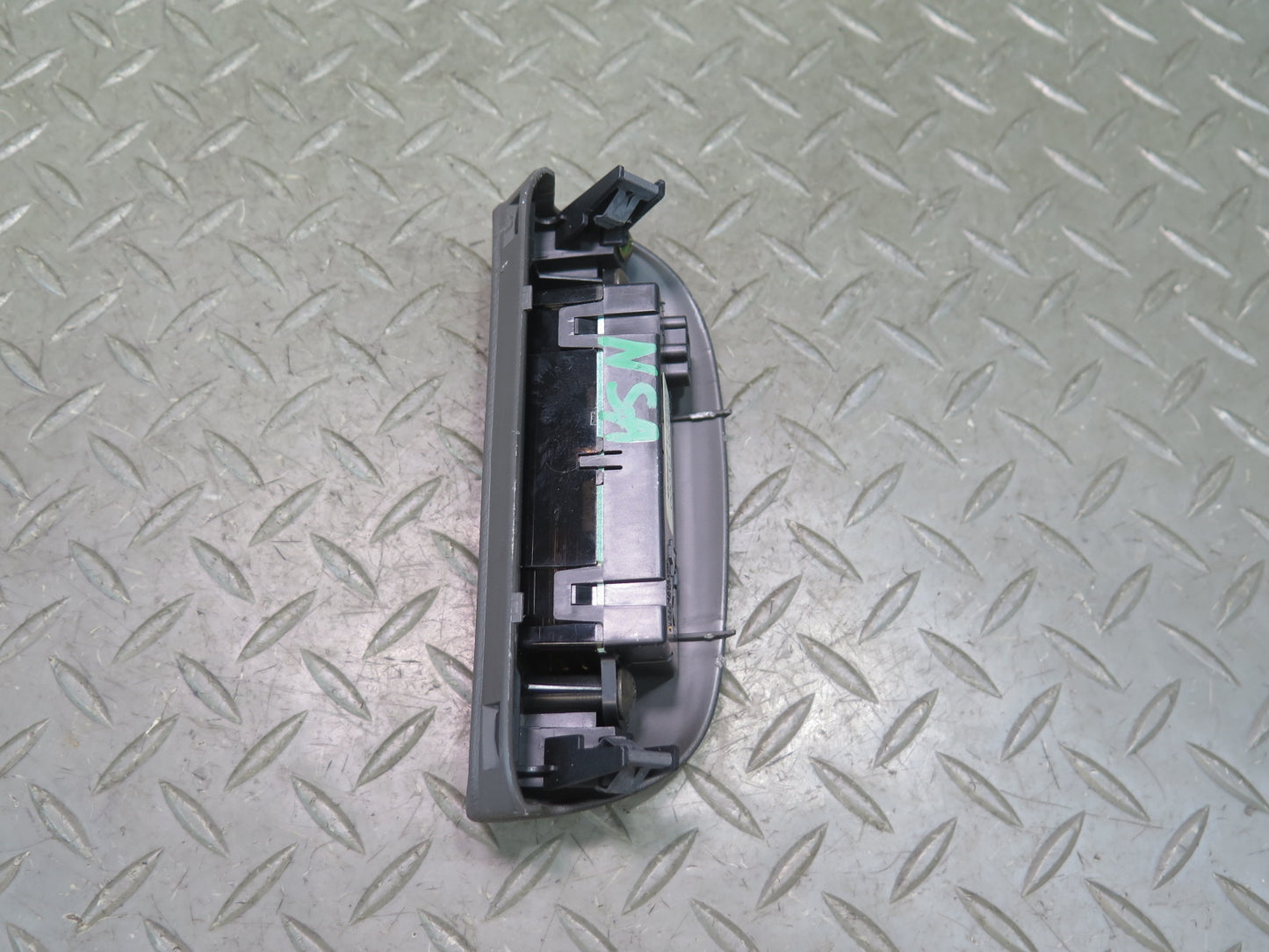 96-98 Nissan Stagea WGC34 Center Dash Digital Clock w Trim 25820-0V000 OEM