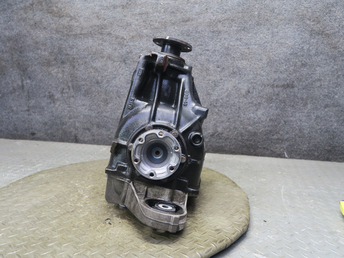 97-00 BMW E36/7 Z3 2.8L A/T Rear LSD Differential Carrier 4.10 Ratio 1428260 OEM