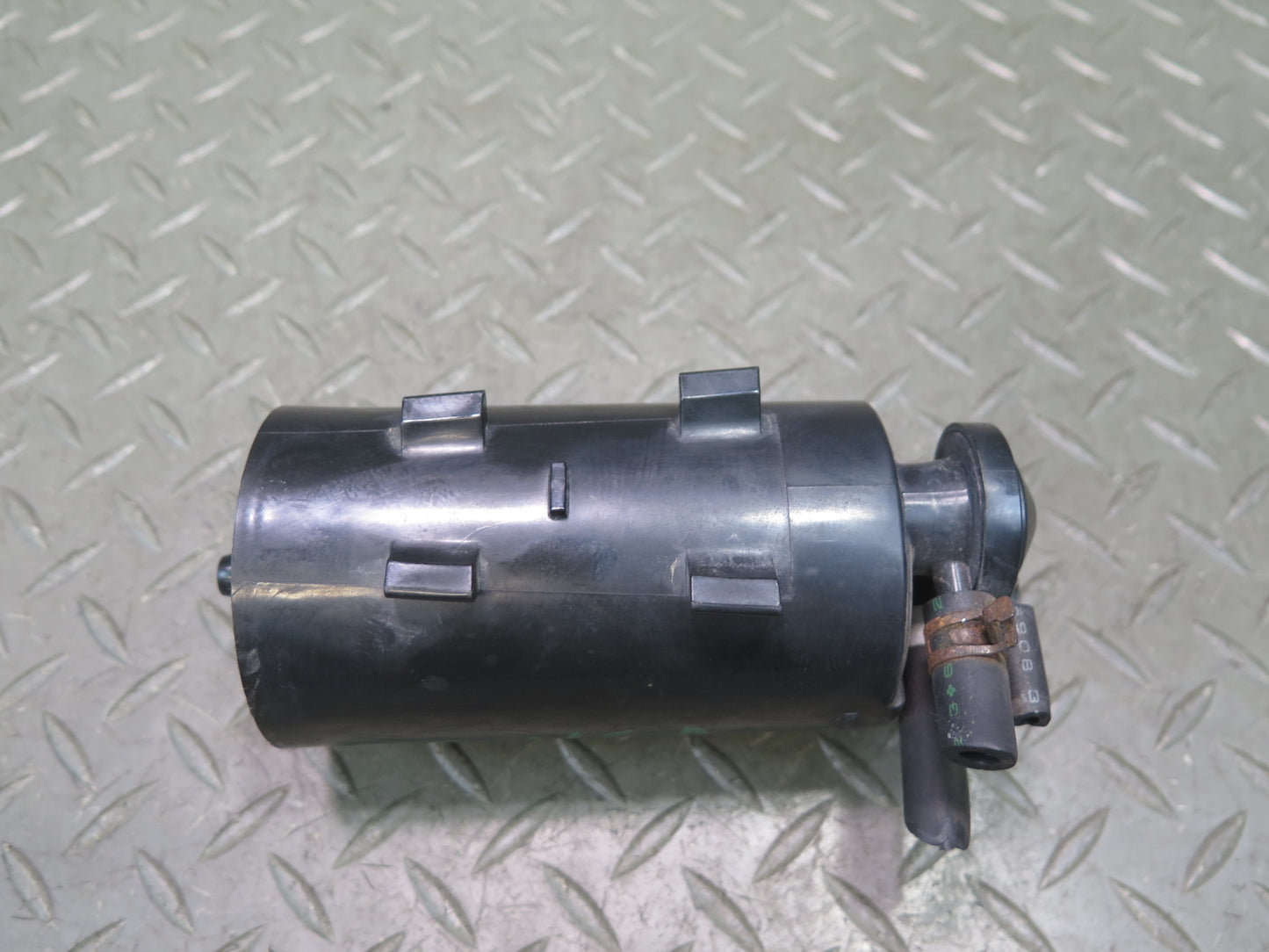 96-98 Nissan Stagea WGC34 Fuel Evap Vapor Charcoal Canister OEM