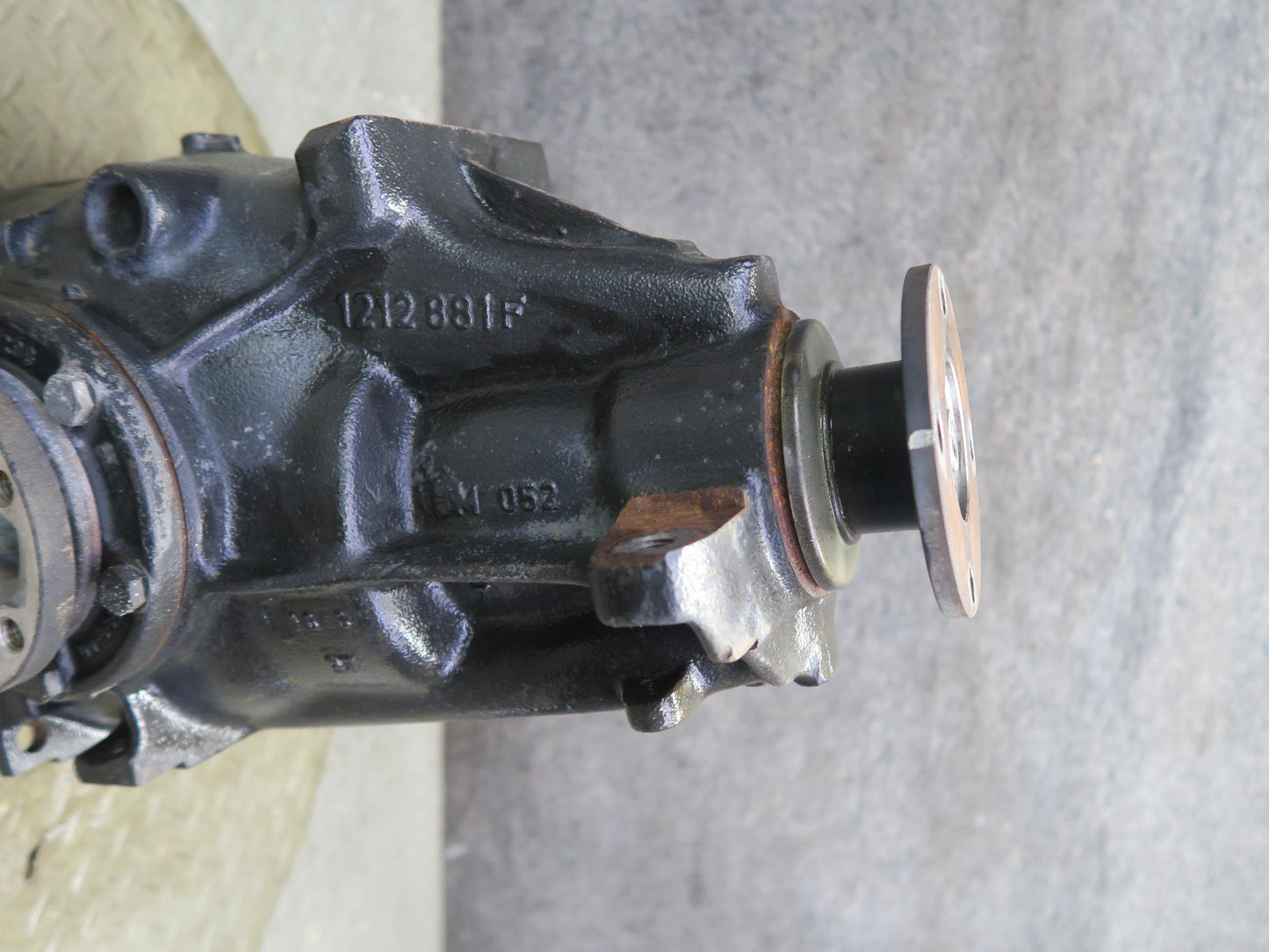 97-00 BMW E36/7 Z3 2.8L A/T Rear LSD Differential Carrier 4.10 Ratio 1428260 OEM
