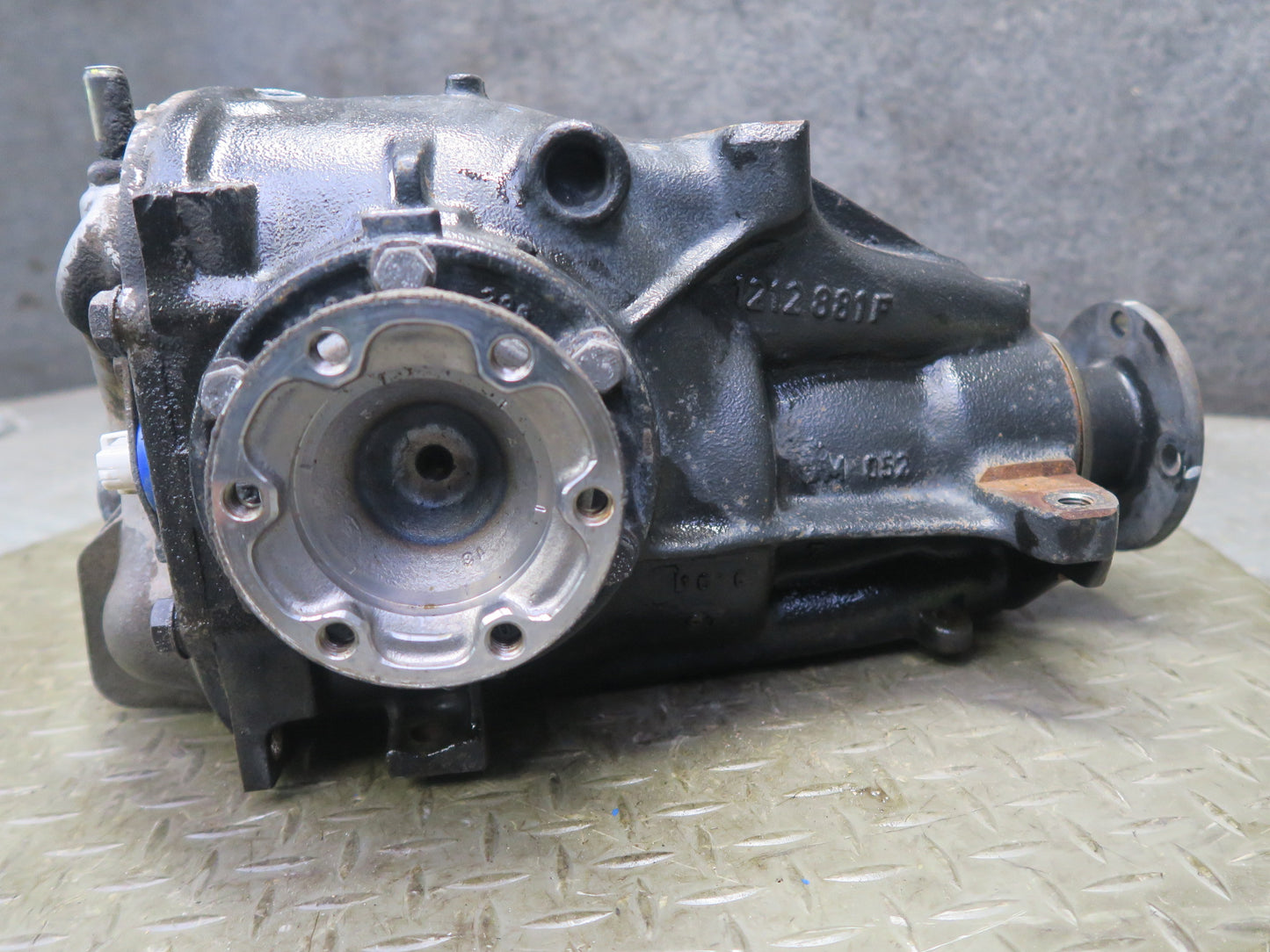 97-00 BMW E36/7 Z3 2.8L A/T Rear LSD Differential Carrier 4.10 Ratio 1428260 OEM