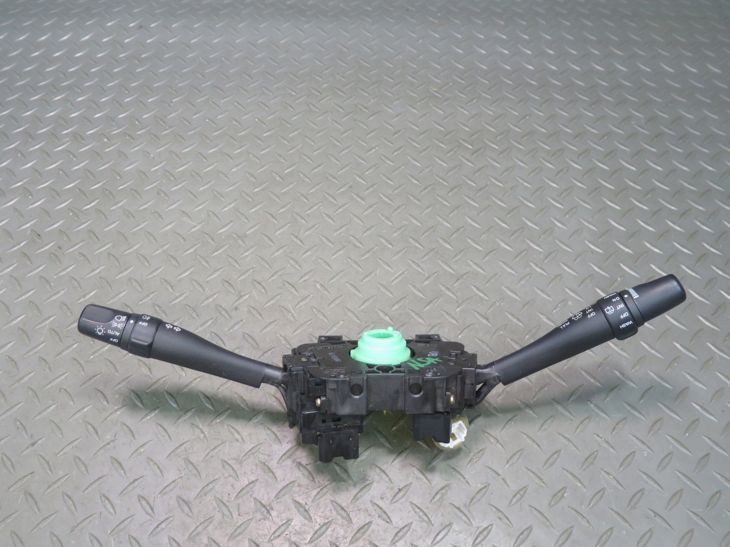 96-98 Nissan Stagea WGC34 Steering Column Turn Signal Wiper Multi Switch OEM