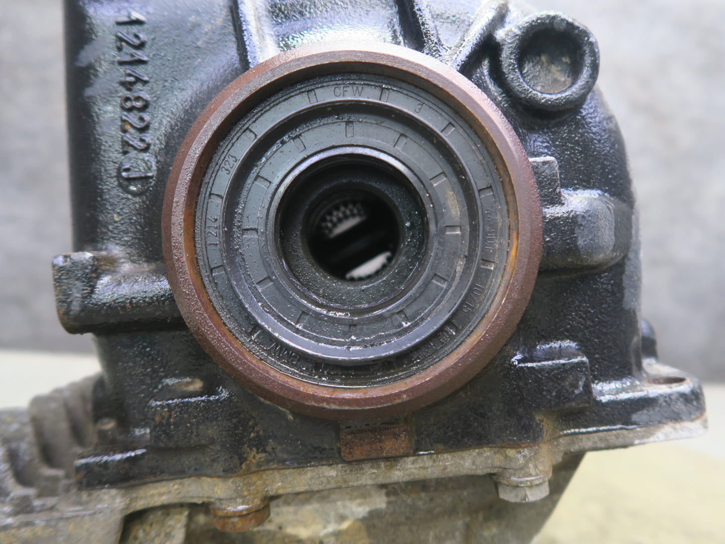 03-05 BMW E85 Z4 3.0L M54 M/T Rear Axle Differential Carrier 3.07 Ratio 110K OEM