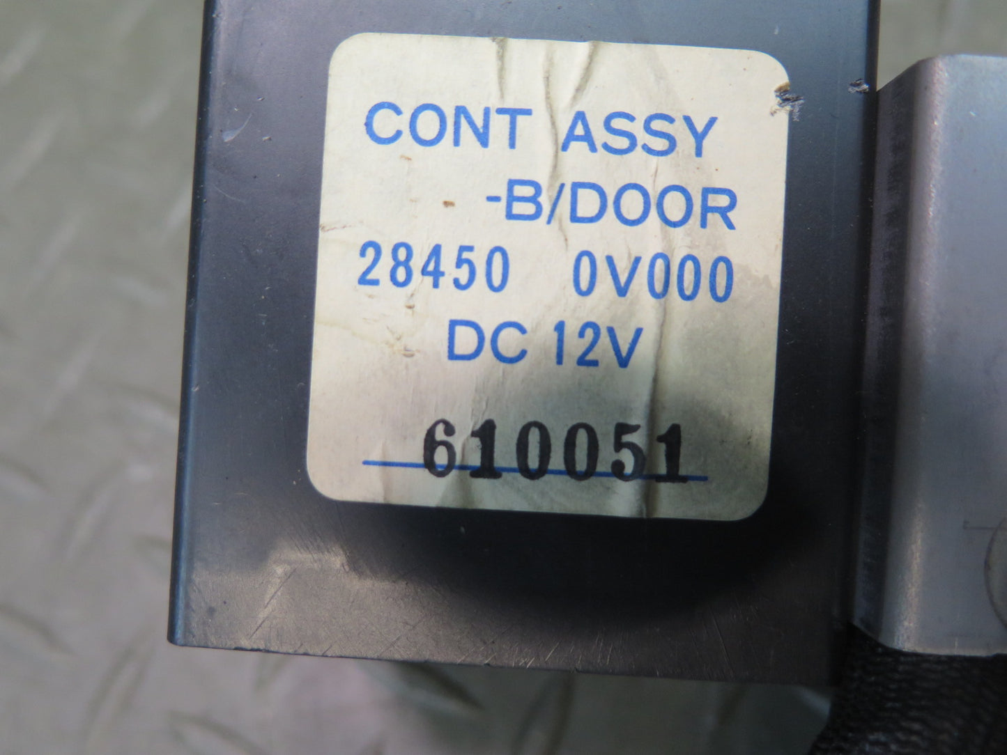 96-98 Nissan Stagea WGC34 Door Lock Timer Module 28450-0V000 OEM