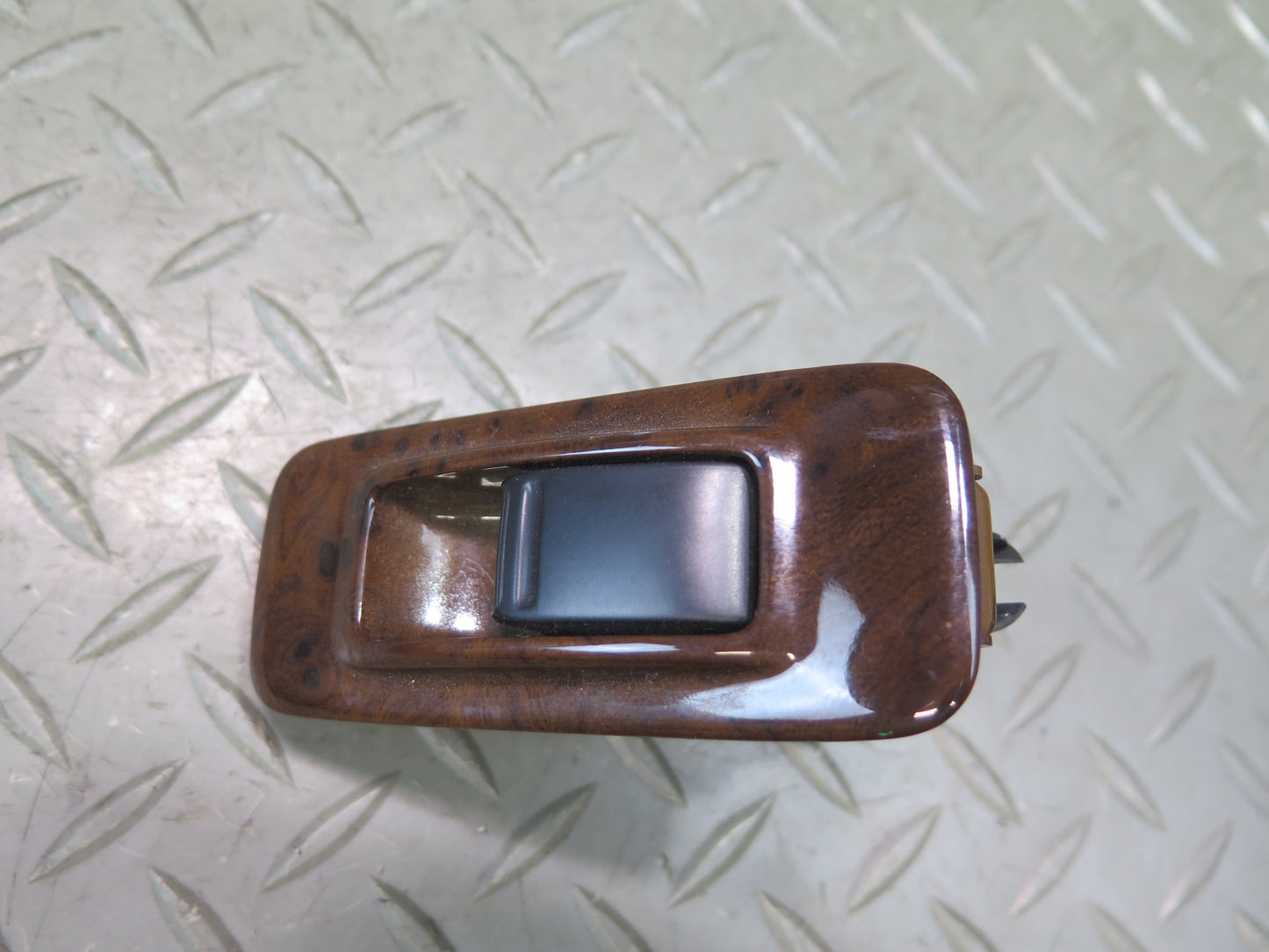 96-98 Nissan Stagea WGC34 Front Right Door Window Button Switch OEM