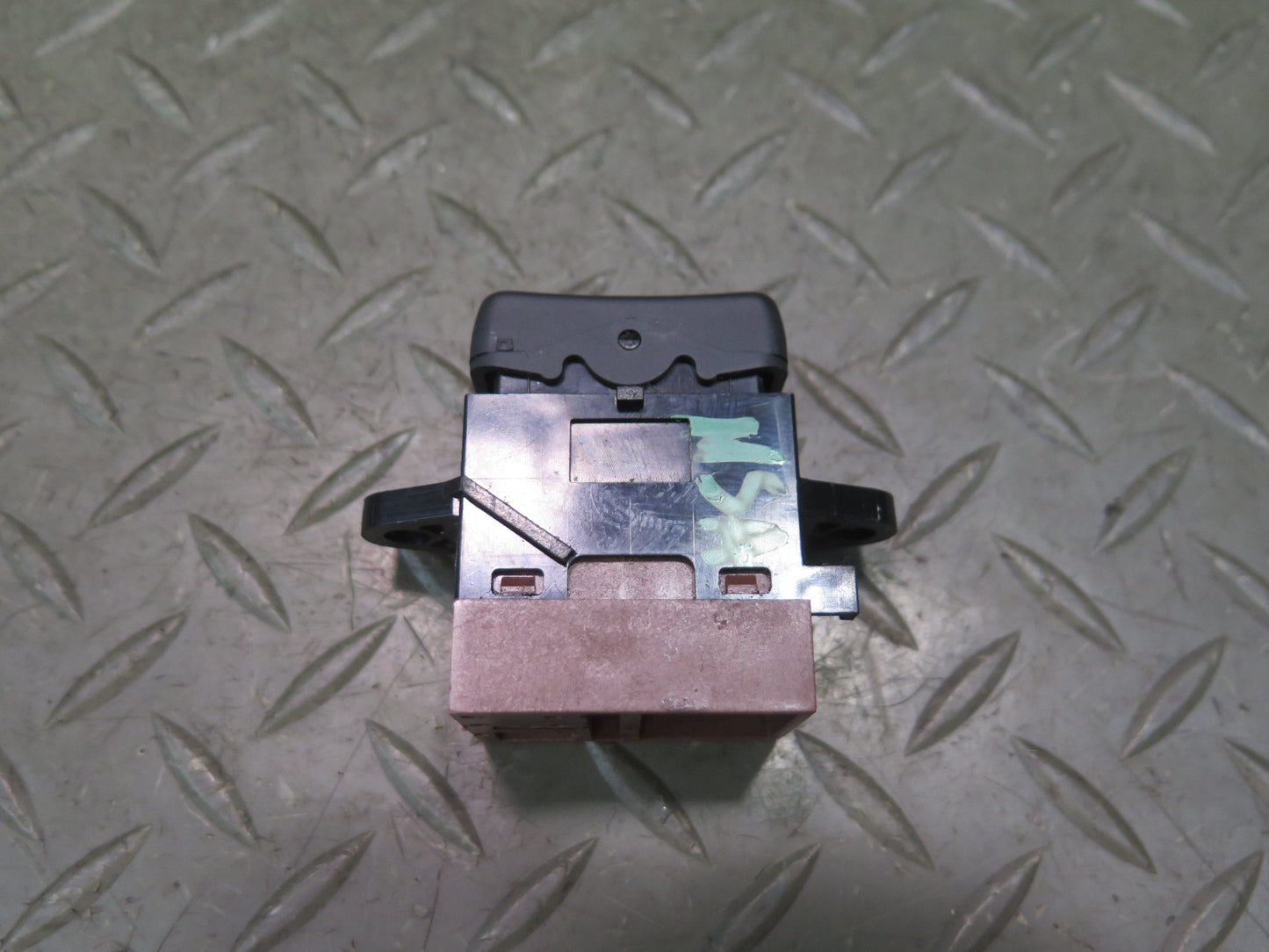 96-98 Nissan Stagea WGC34 Power A/T Snow Button Switch OEM