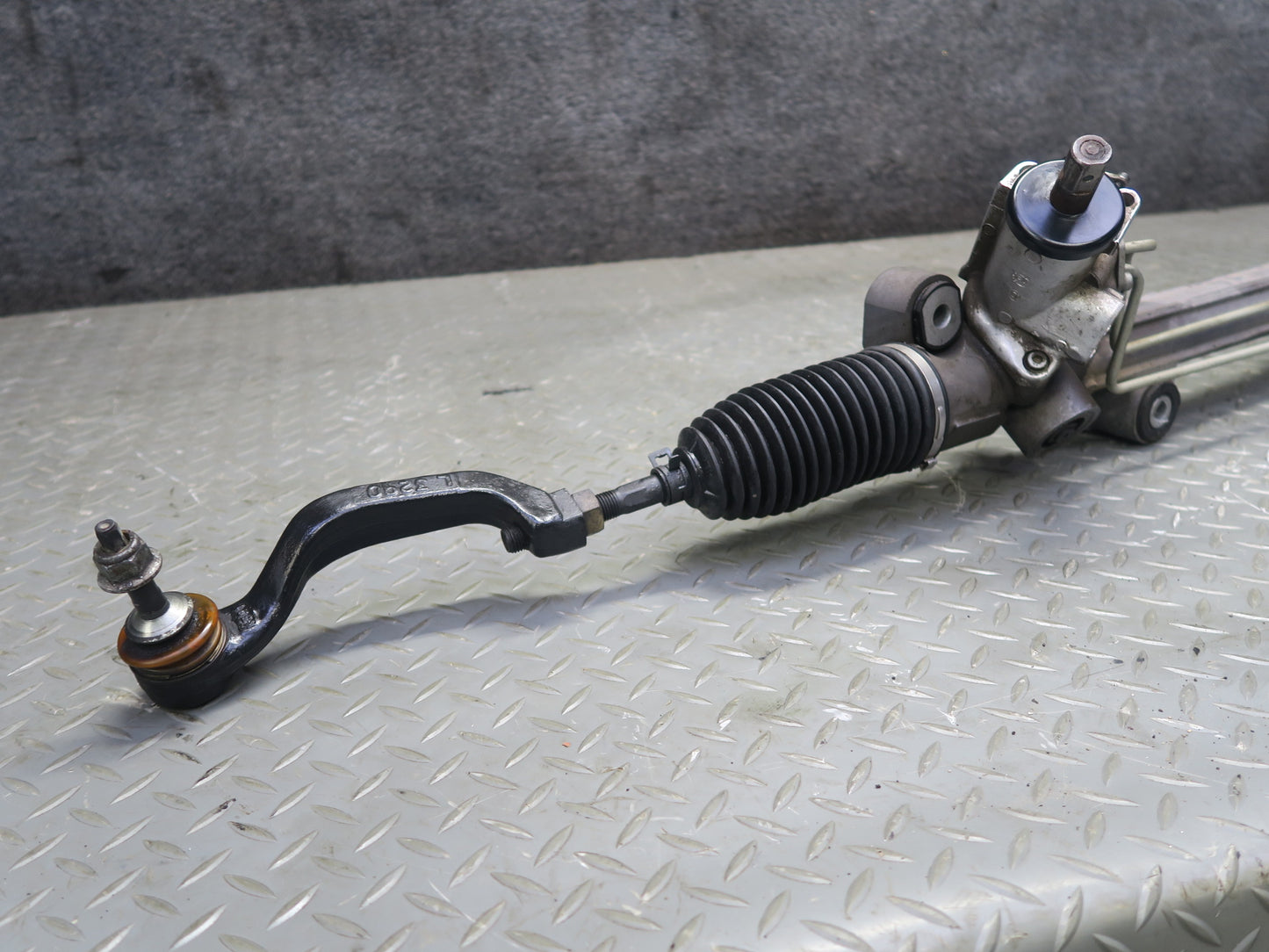 03-05 Ford Thunderbird Power Steering Rack & Pinion 33K Miles 3W63-3504-AC OEM