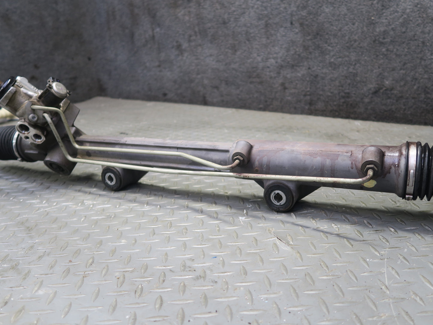 03-05 Ford Thunderbird Power Steering Rack & Pinion 33K Miles 3W63-3504-AC OEM