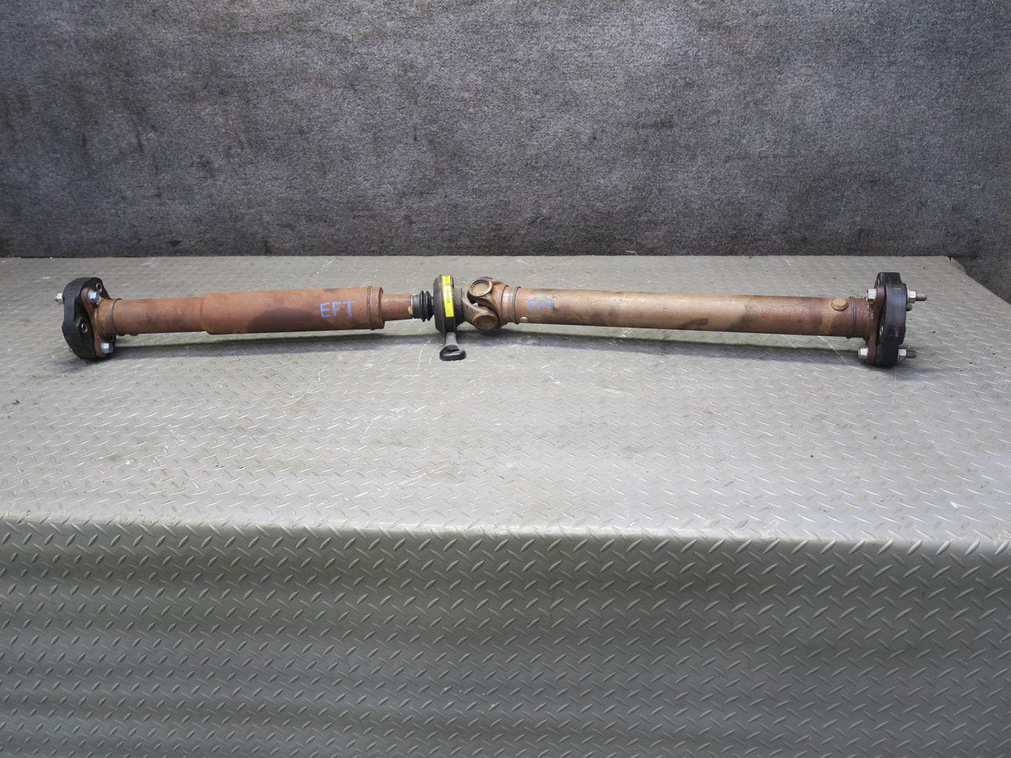02-05 Ford Thunderbird A/T Rear Drive Shaft Driveshaft 33k Miles OEM