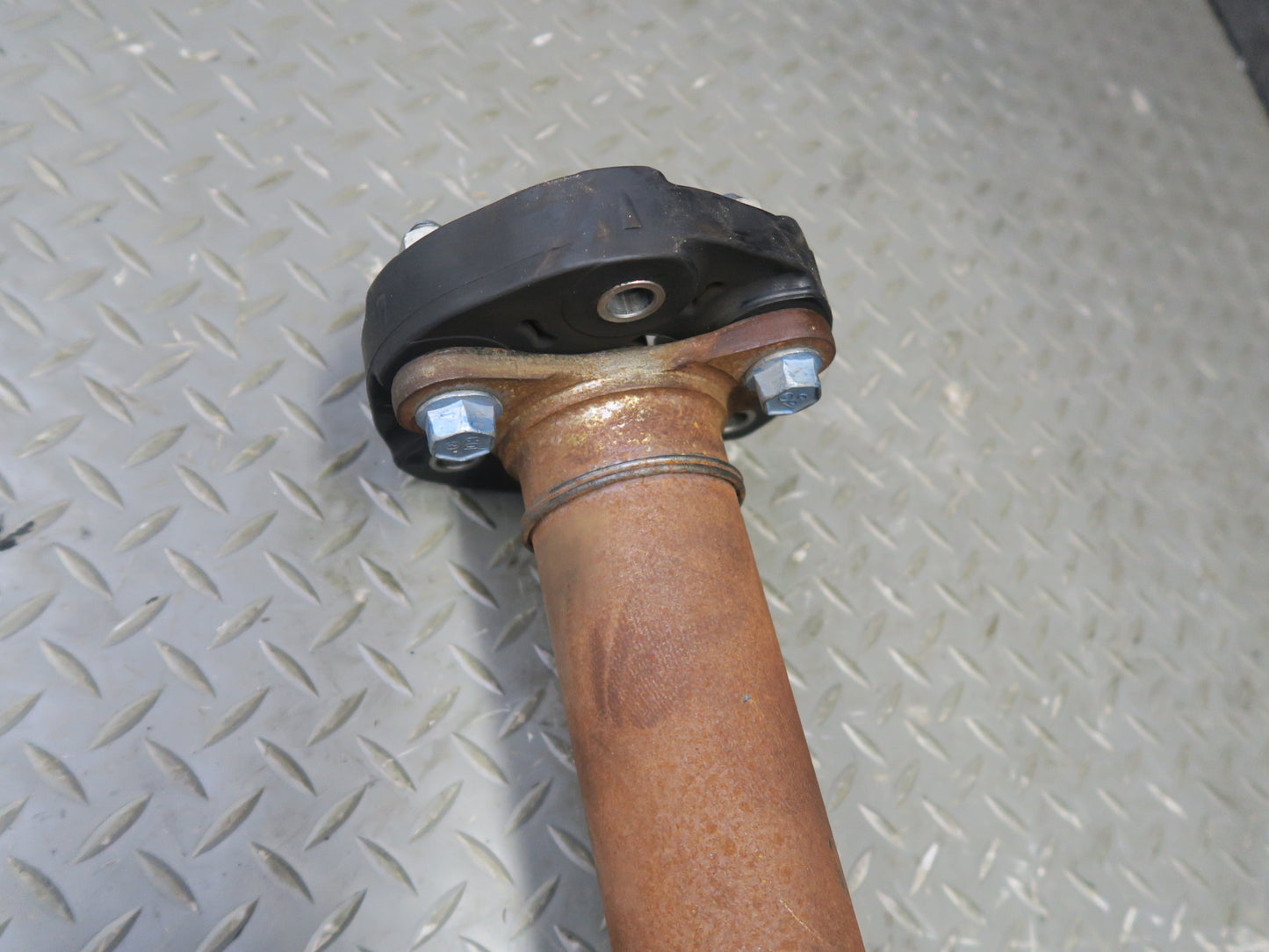 02-05 Ford Thunderbird A/T Rear Drive Shaft Driveshaft 33k Miles OEM