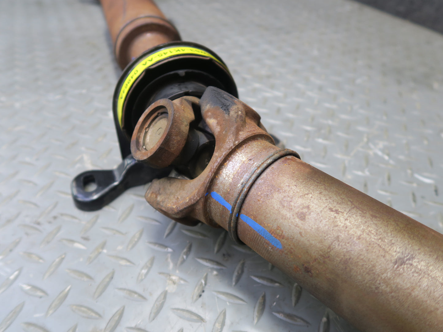 02-05 Ford Thunderbird A/T Rear Drive Shaft Driveshaft 33k Miles OEM
