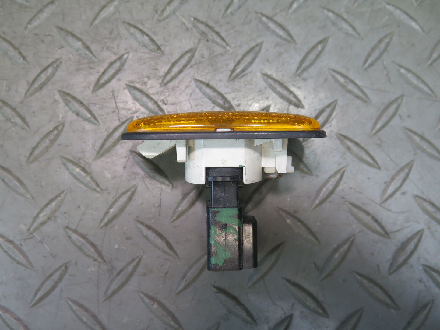 96-98 Nissan Stagea WGC34 Set of 2 Front Fender Turn Signal Light Lamp OEM