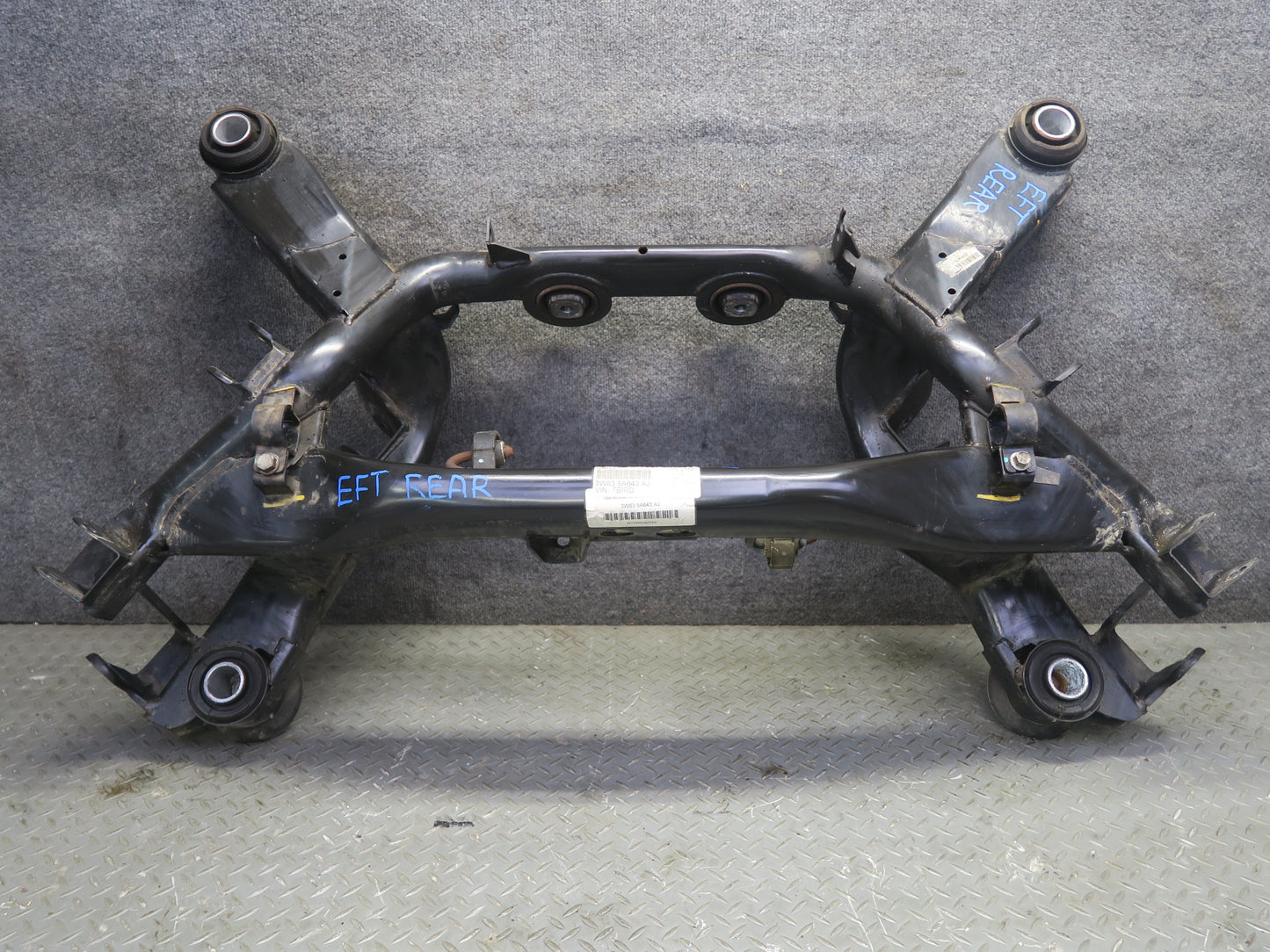 02-03 Ford Thunderbird Rear Suspension Sub Frame Crossmember Carrier 33K OEM