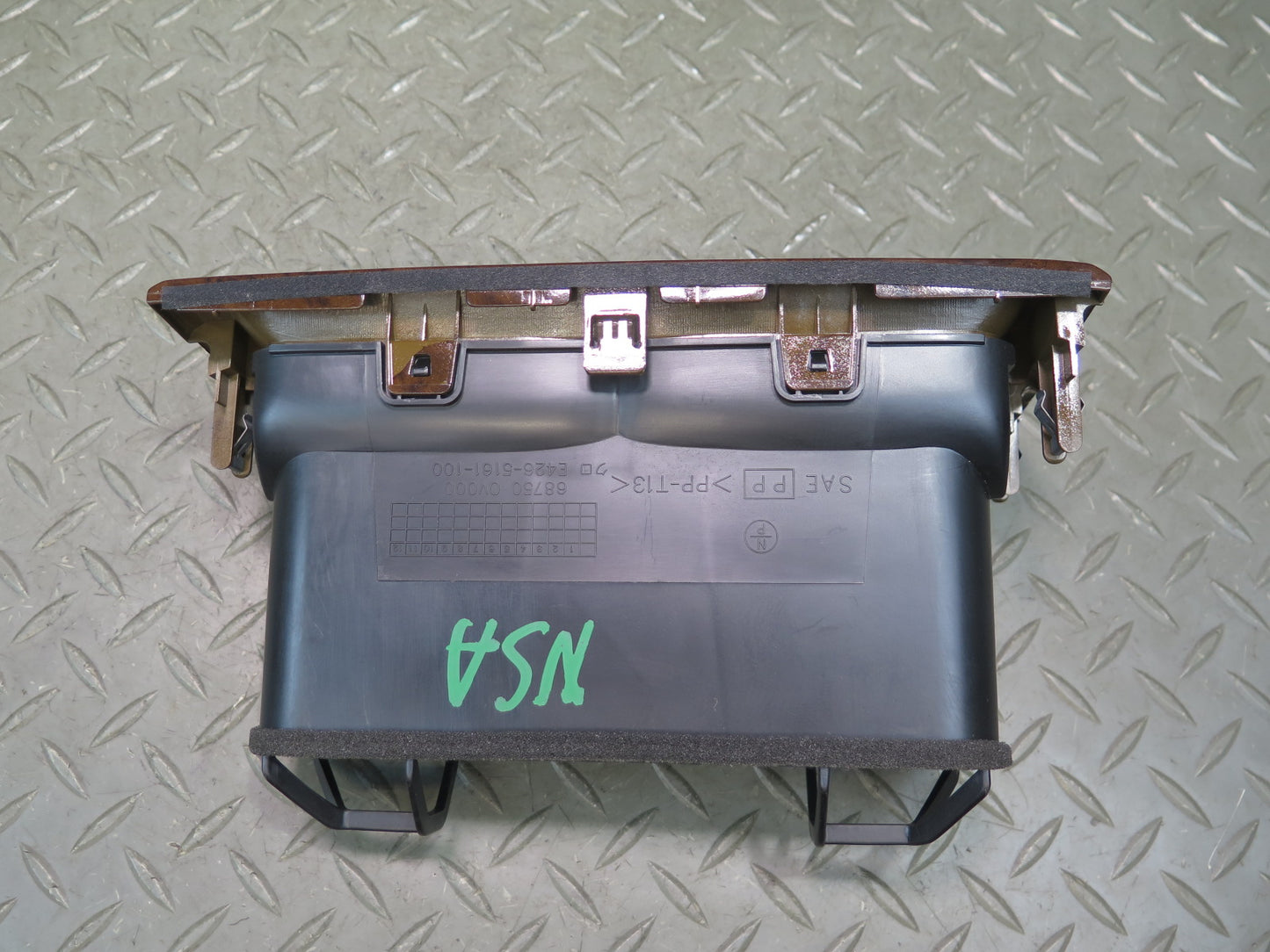 96-98 Nissan Stagea WGC34 Dash Front Center A/C Air Vent Grille w Wood Trim OEM