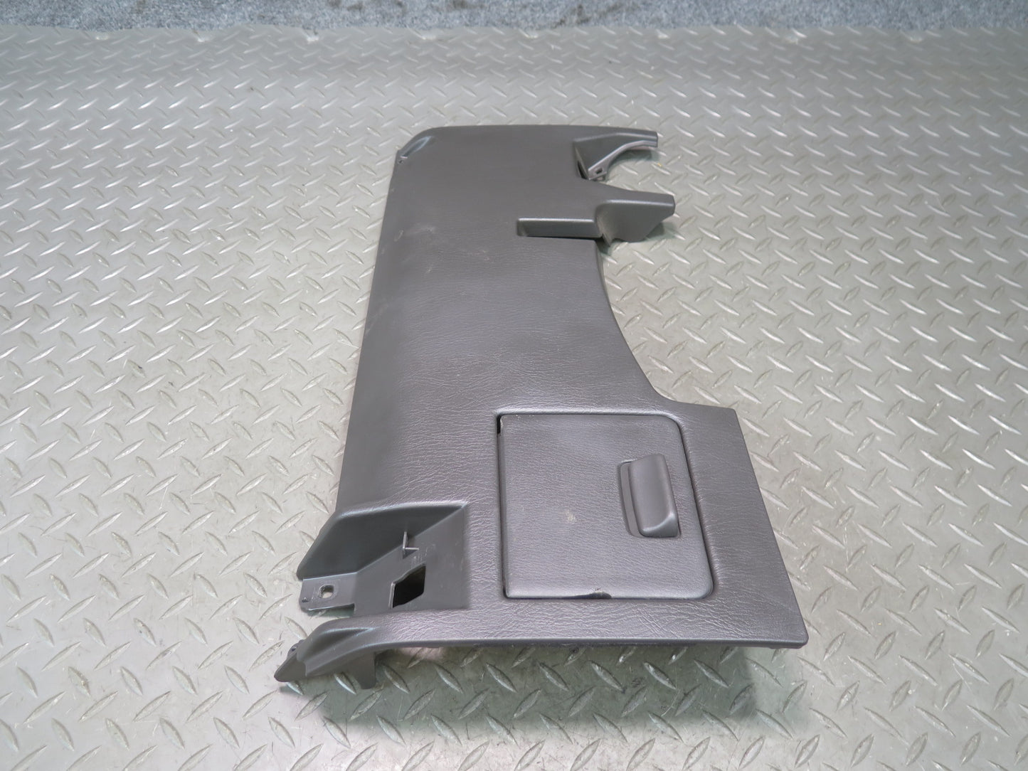 96-98 Nissan Stagea WGC34 Dash Front Right Lower Knee Trim Panel 68106-0V000 OEM