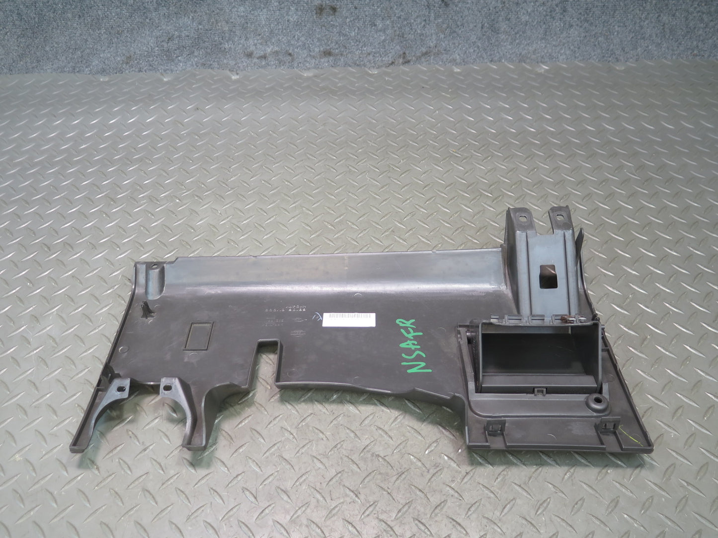 96-98 Nissan Stagea WGC34 Dash Front Right Lower Knee Trim Panel 68106-0V000 OEM