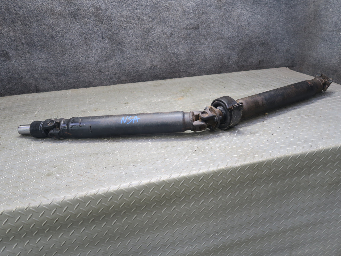 1996 Nissan Stagea WGC34 A/T Rear Drive Shaft Driveshaft OEM