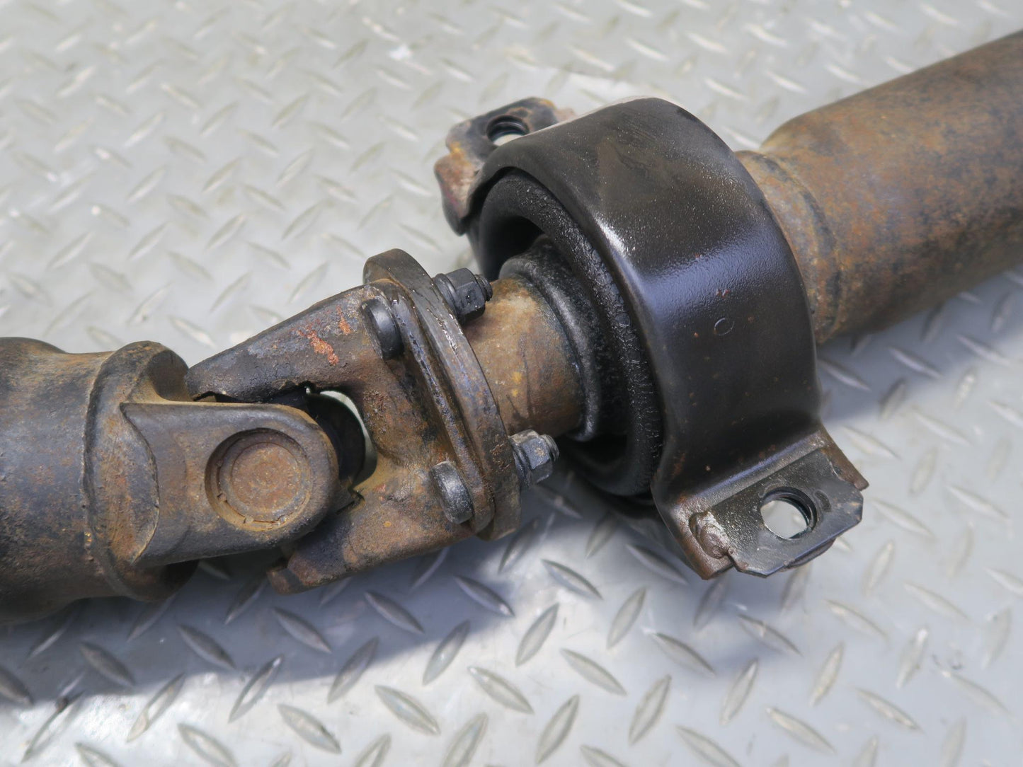 1996 Nissan Stagea WGC34 A/T Rear Drive Shaft Driveshaft OEM