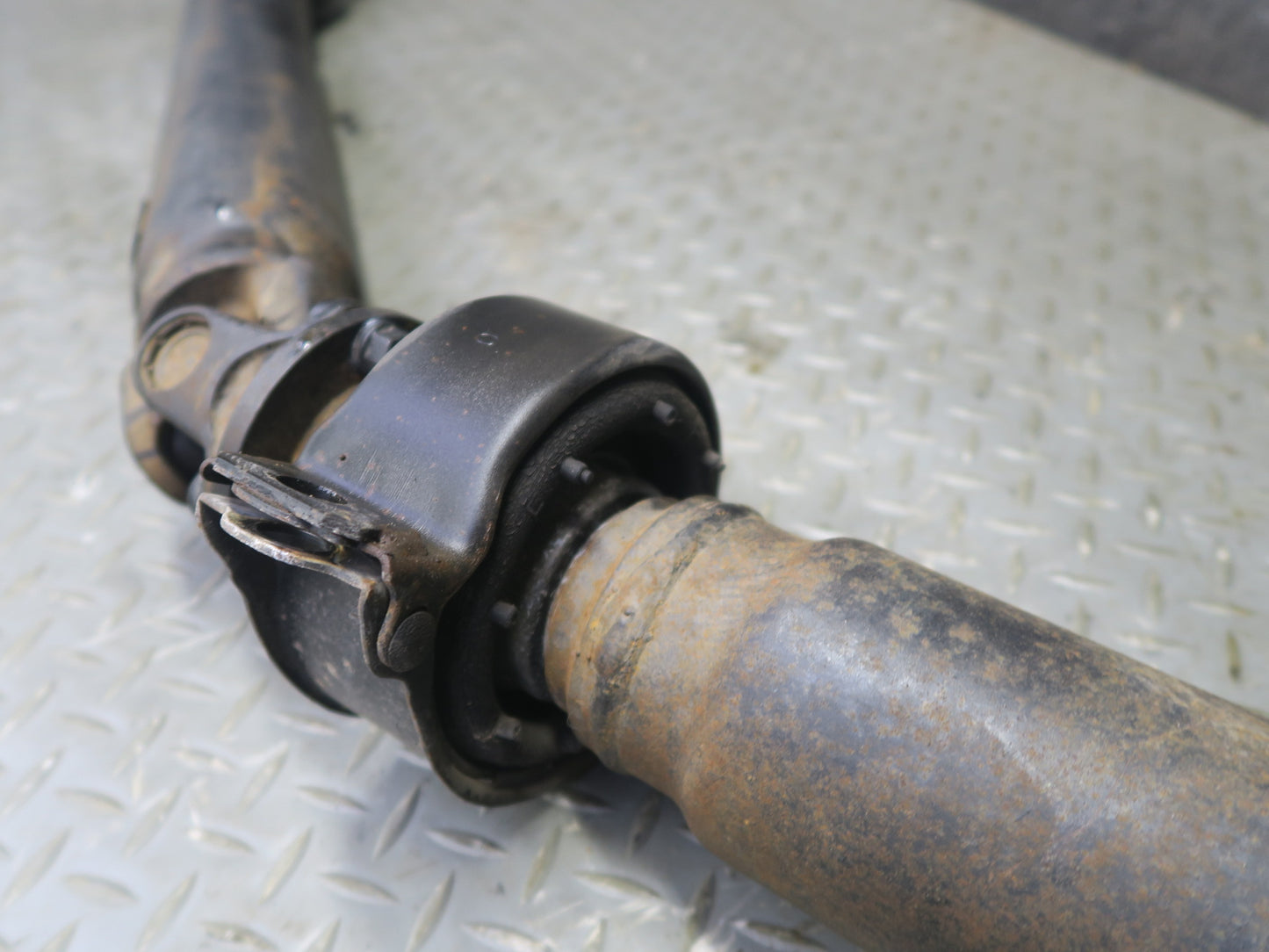 1996 Nissan Stagea WGC34 A/T Rear Drive Shaft Driveshaft OEM