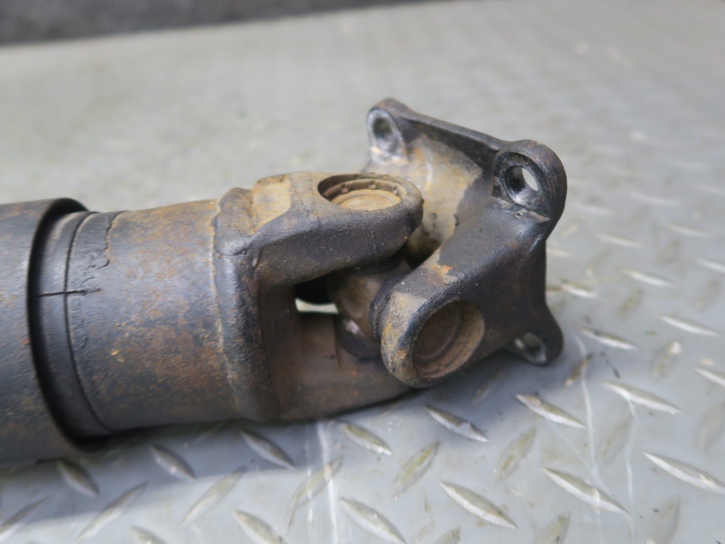 1996 Nissan Stagea WGC34 A/T Rear Drive Shaft Driveshaft OEM