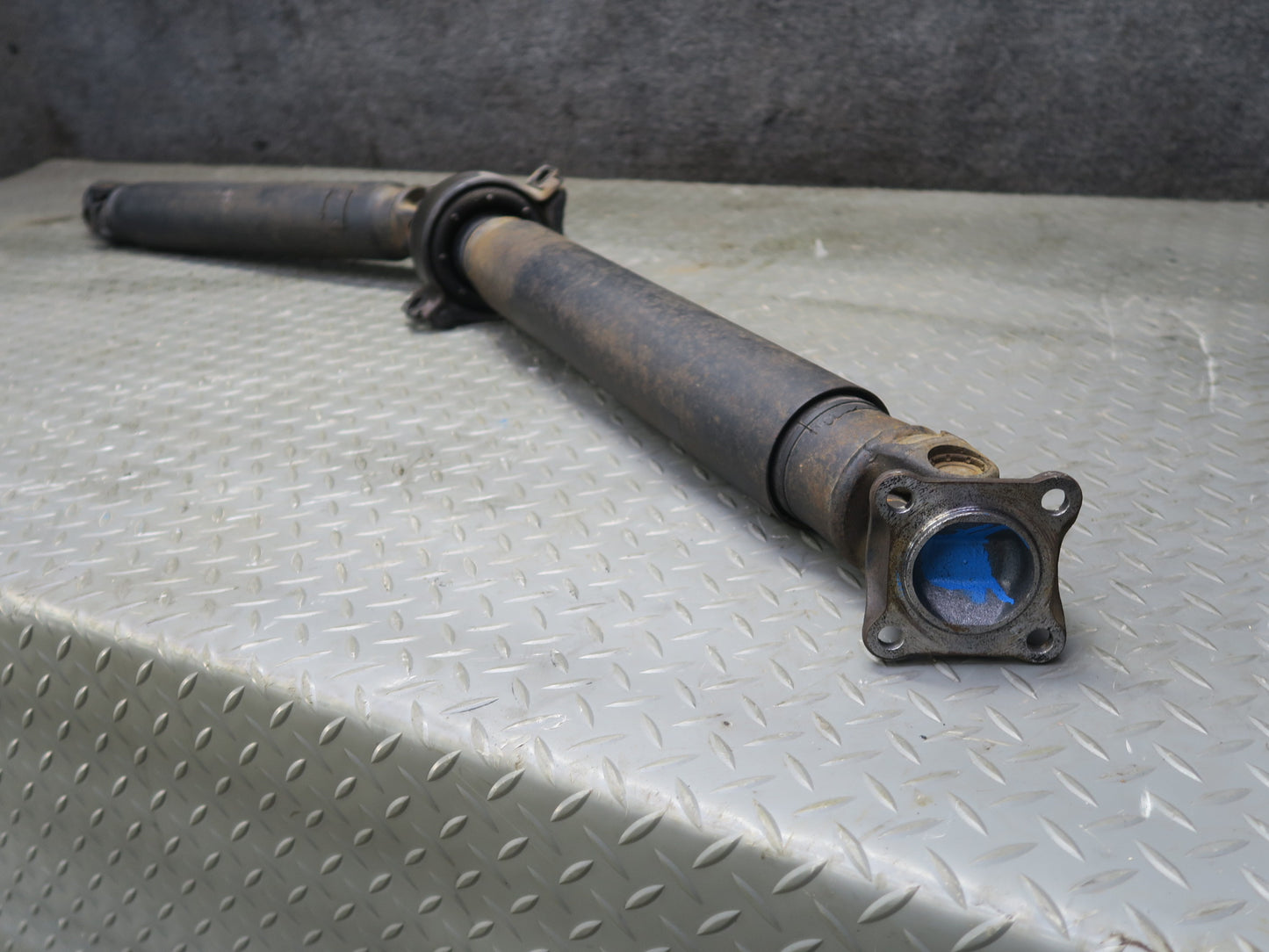 1996 Nissan Stagea WGC34 A/T Rear Drive Shaft Driveshaft OEM